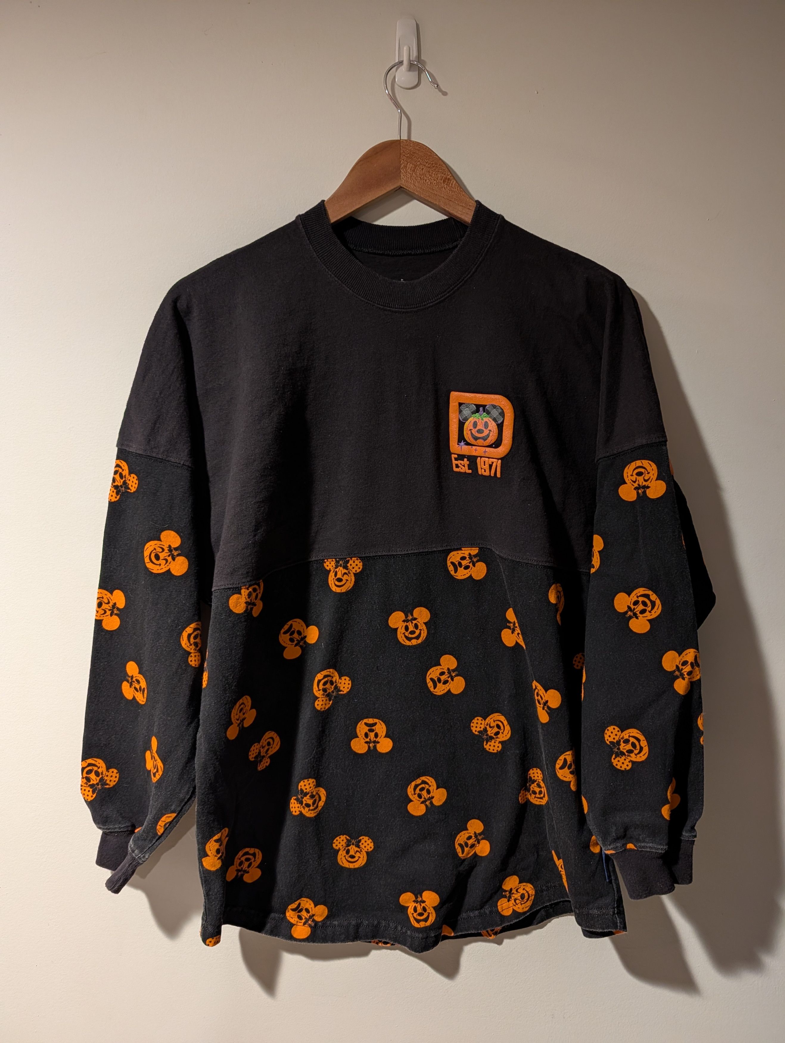 Disney Walt Disney World Halloween Adult 2021 Pumpkin Spirit Jersey Size US S / EU 44-46 / 1 - 6 Thumbnail