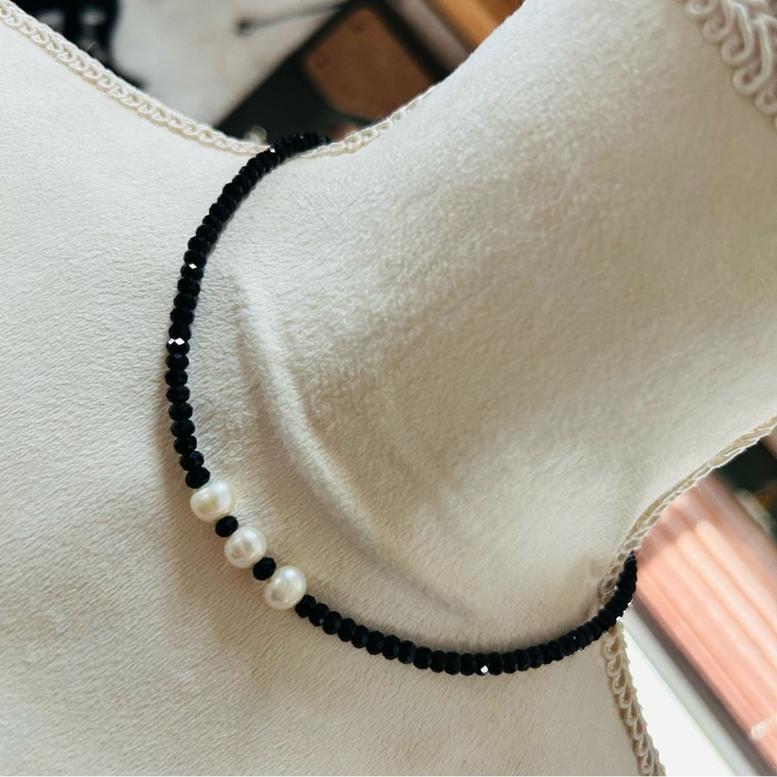 Handmade Handcrafted jet black rhondelle genuine pearl necklace Size ONE SIZE - 1 Thumbnail