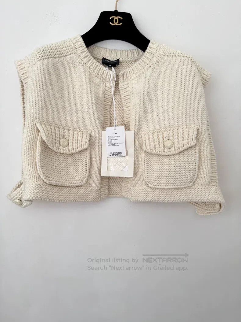 Chanel Chanel Handicraft workshop white short vest Size XS / US 0-2 / IT 36-38 - 1 Thumbnail