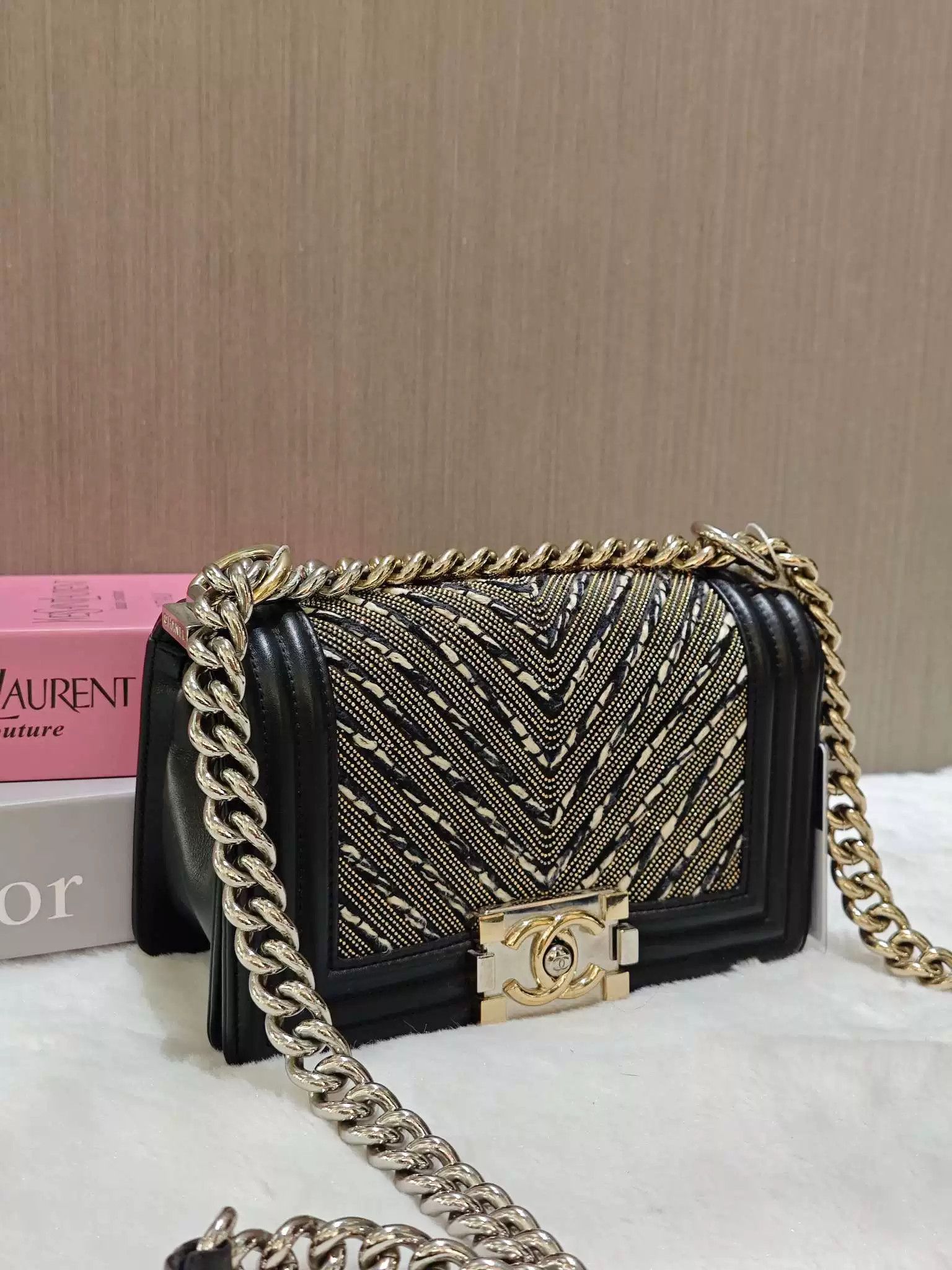 Chanel Pre-loved Bag Very good condition Size ONE SIZE - 1 Thumbnail