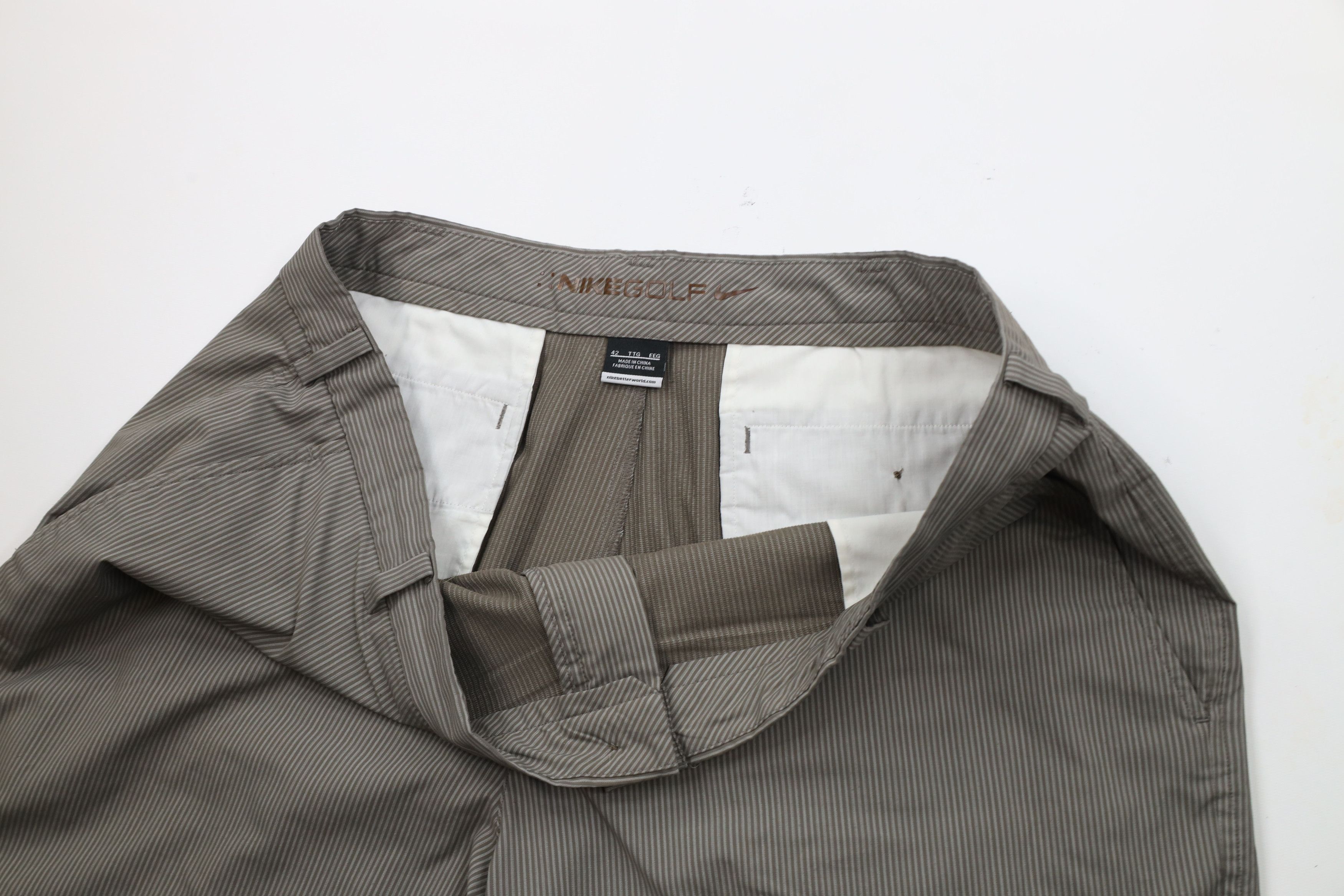 Nike × Vintage Nike Golf Flat Front Tech Golfing Golf Chino Shorts Gray Size US 42 / EU 58 - 6 Thumbnail
