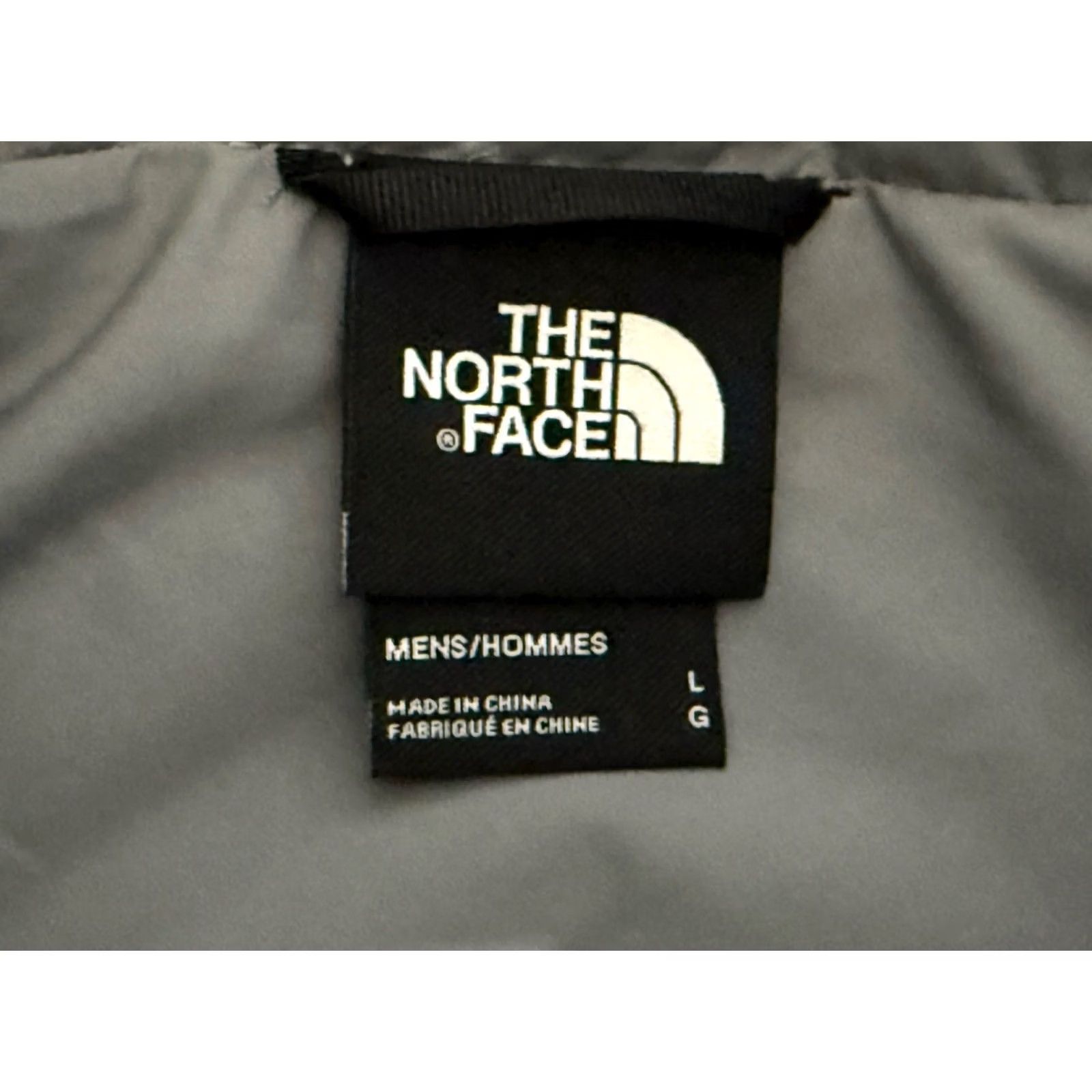 The North Face VINTAGE? NWT The North Face Junction Insulated Vest Mens L Gray Full Zip Quilted Size US L / EU 52-54 / 3 - 5 Thumbnail