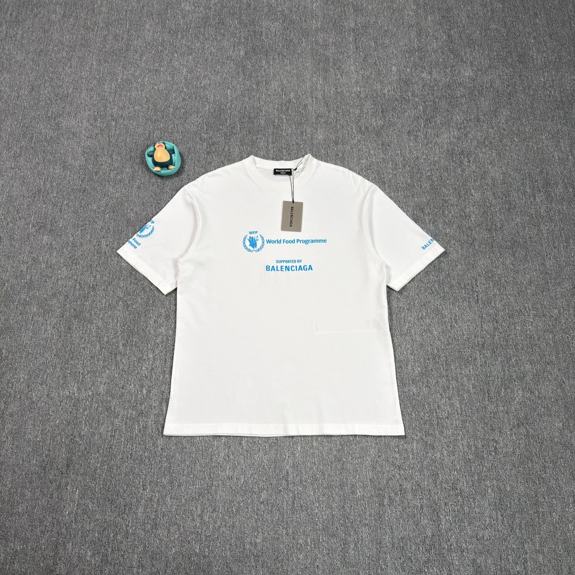 Balenciaga Balenciaga WFP World Food Programme T-Shirt S Size US S / EU 44-46 / 1 - 1 Thumbnail