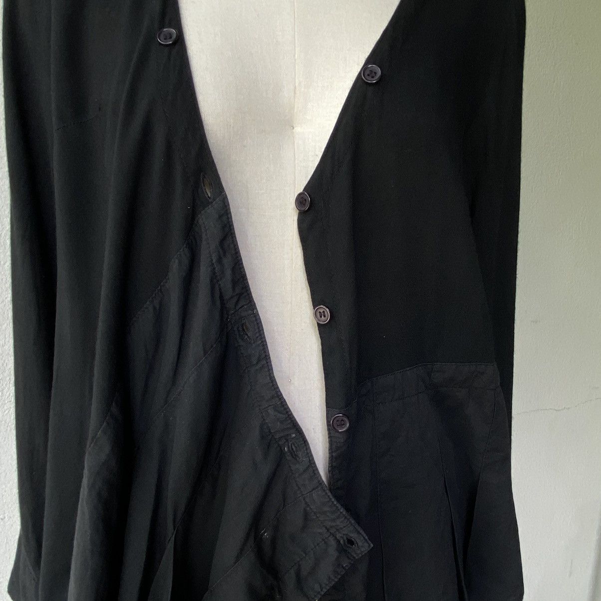 Designer × Japanese Brand SEDMIKRASKY Black Draped Asymmetric Blouse Size L / US 10 / IT 46 - 13 Thumbnail