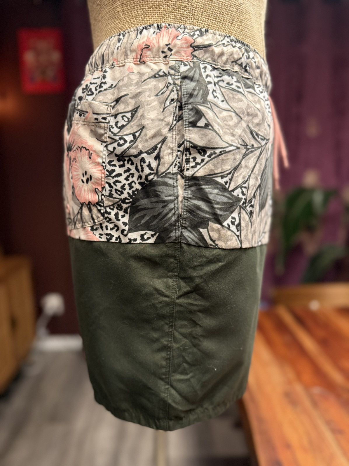 Asos Tropical Jungle Print Swim Shorts – Men’s Size M Size US 29 - 3 Thumbnail