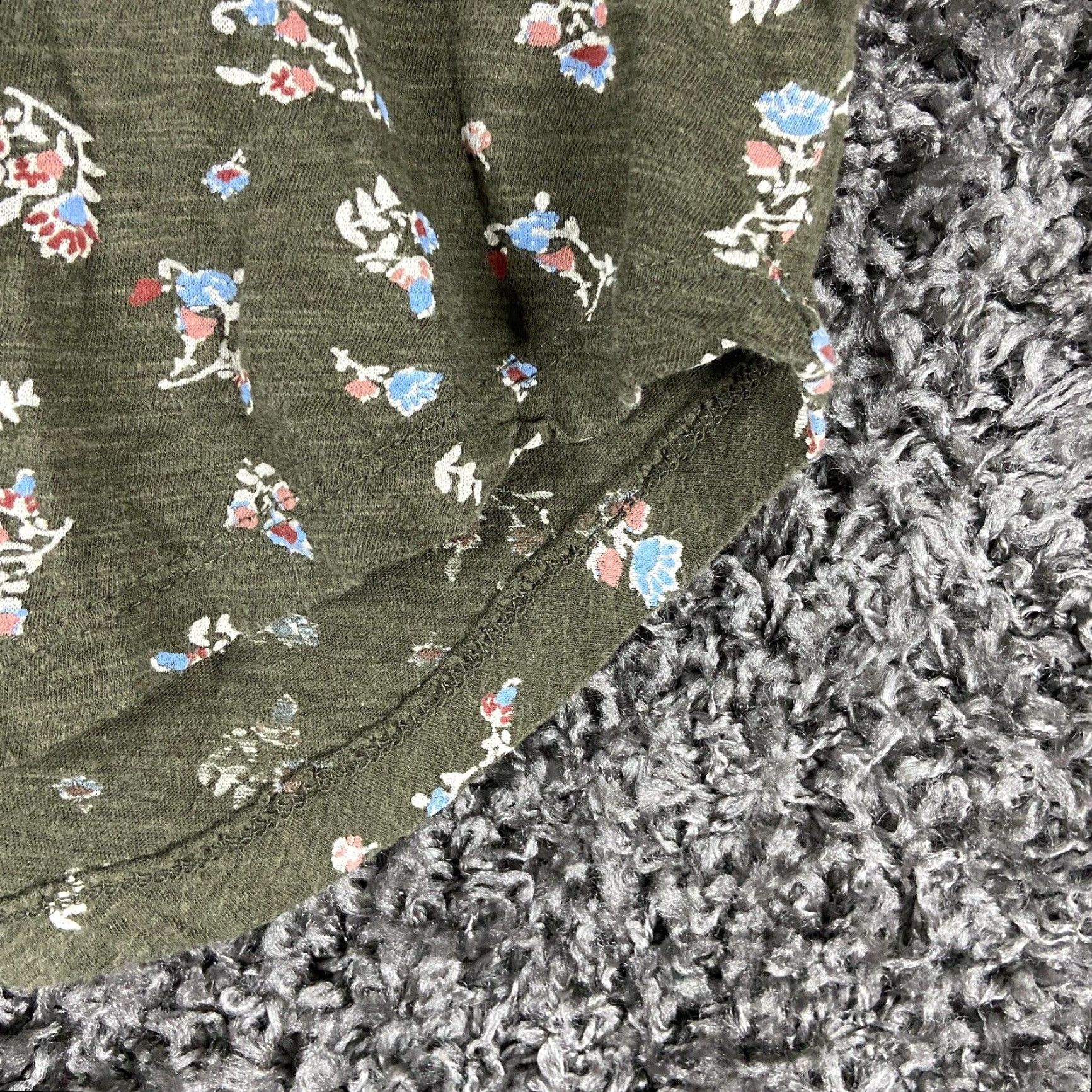 Lucky Brand Lucky Brand Blouse Women’s XS Sheer Sleeves Floral Pattern Multicolored Size XS / US 0-2 / IT 36-38 - 2 Thumbnail