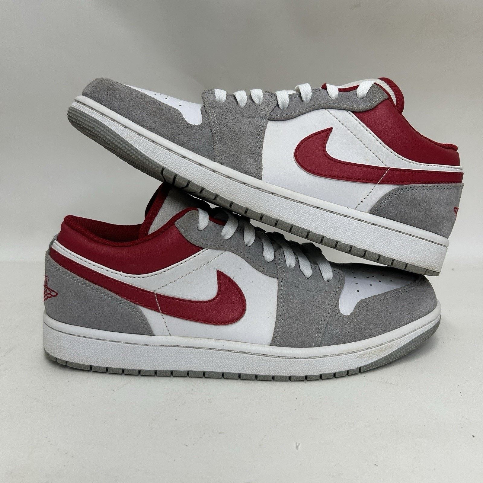Nike Air Jordan 1 Low Retro SE “Light Smoke Grey Red White” Jordan Low Grey Red Smoke Nike Air Jordan Red And Grey Grey  main image 2