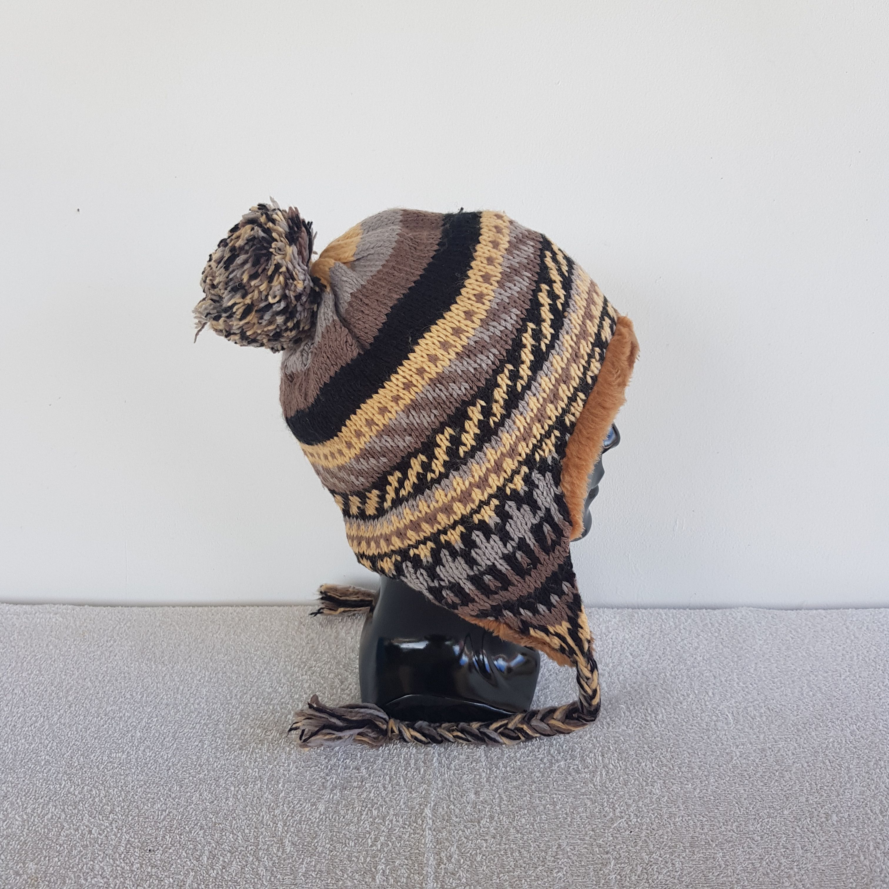 Japanese Brand Vintage Japanese Earflap Beanie Ribbed Knit Pom Caps Hats. Size ONE SIZE - 3 Thumbnail