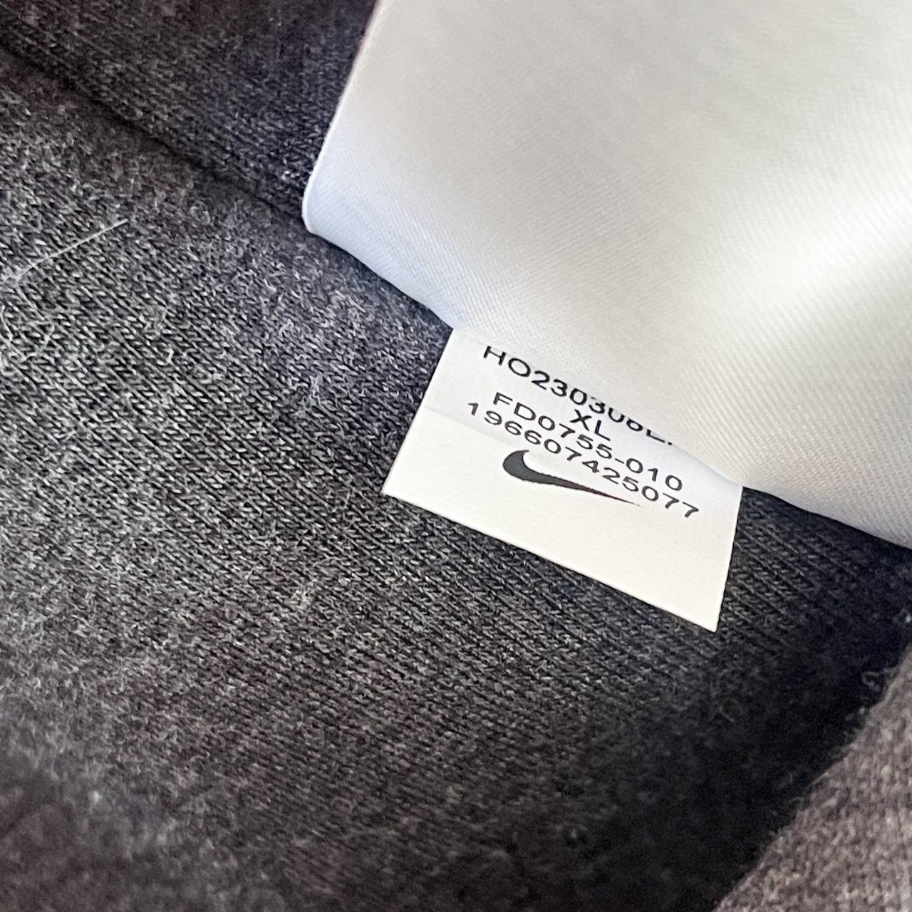 Nike Nike vests New size XL Size 50L - 8 Thumbnail