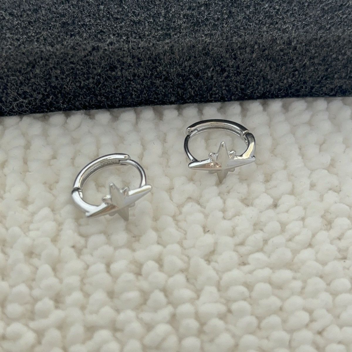 Other Star Small Hoop Earrings for Men Women Unisex Earrings Size ONE SIZE - 3 Thumbnail