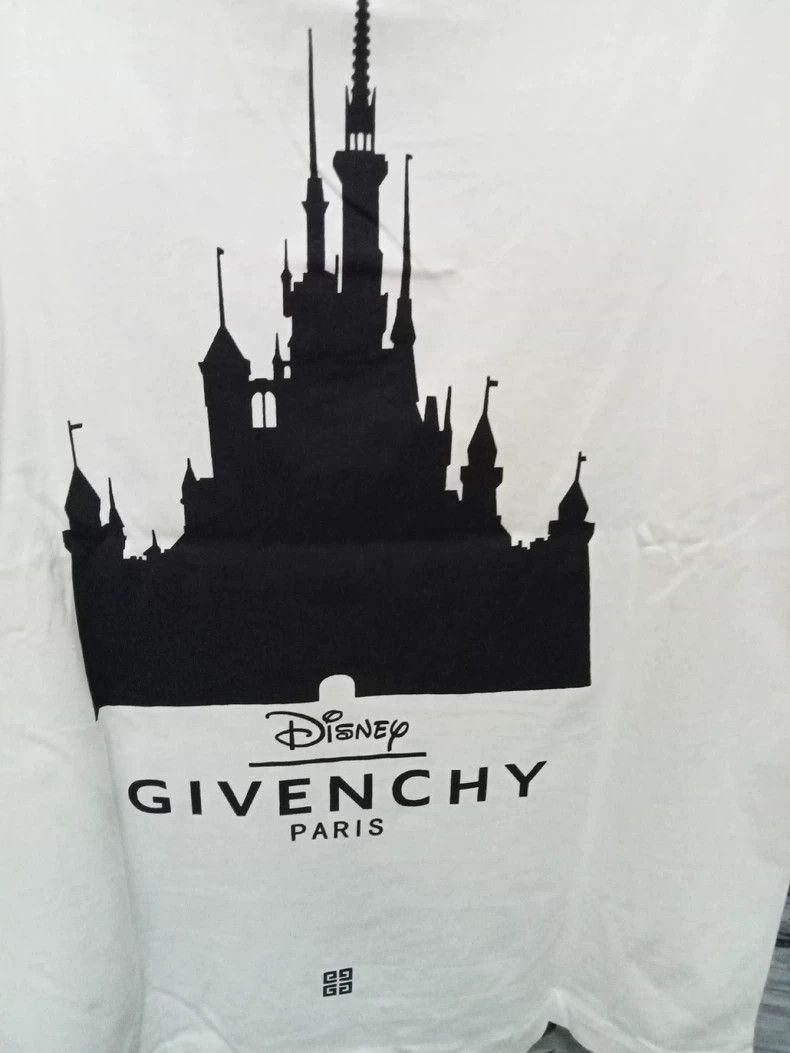Givenchy Givenchy Summer Hipster Rabbit Print Round Neck T-Shirt Size US M / EU 48-50 / 2 - 3 Thumbnail