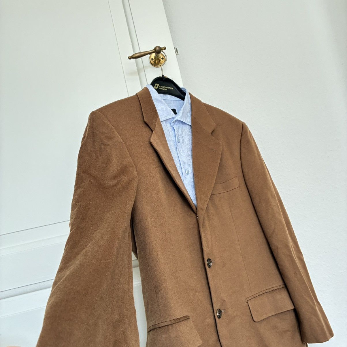 Corneliani Corneliani 100% Virgin Wool Camel Overcoat - Italy - Size 36R - 17 Thumbnail