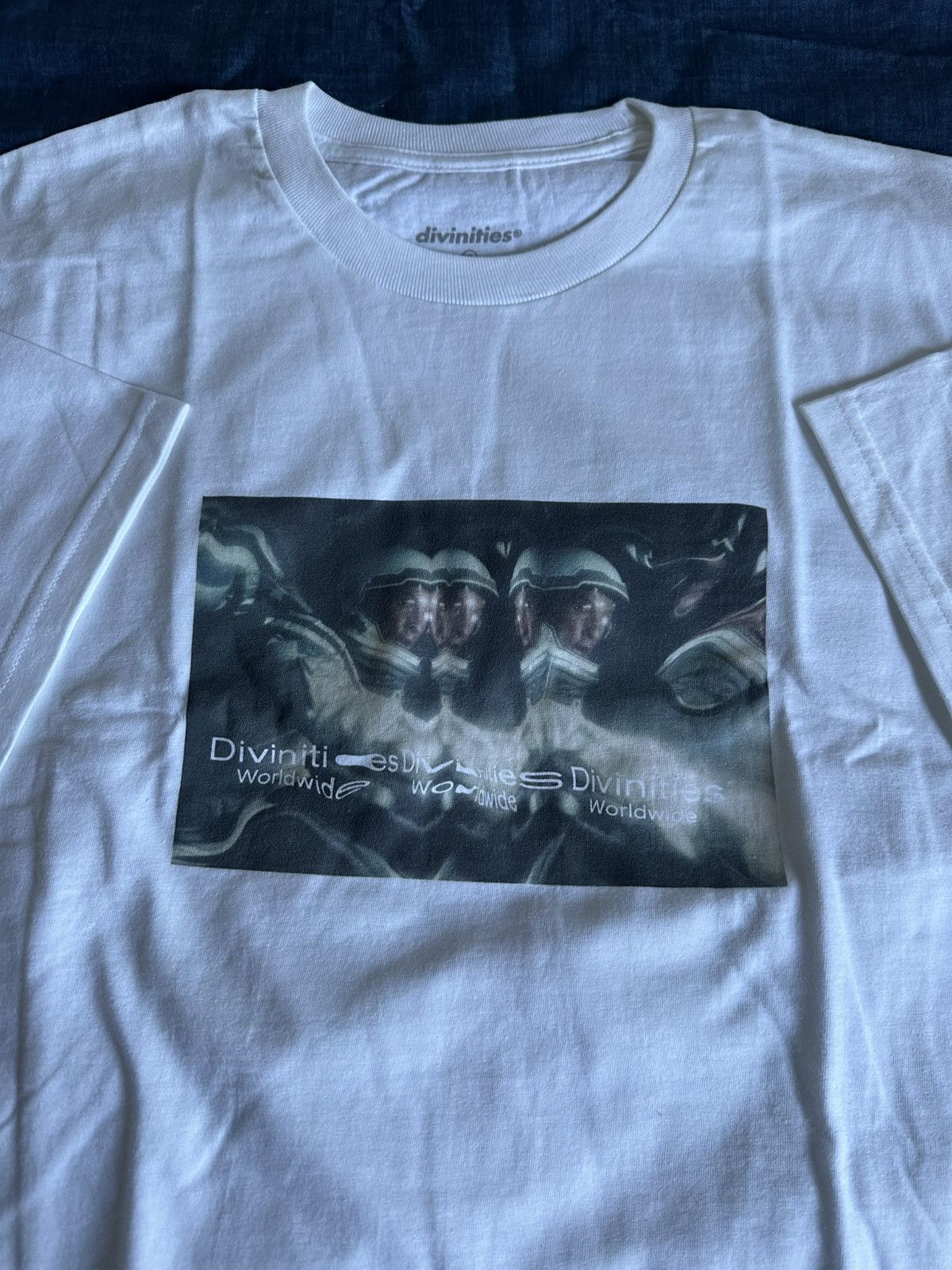 DIVINITIES Divinities Anomaly Tee Size US XL / EU 56 / 4 - 2 Thumbnail
