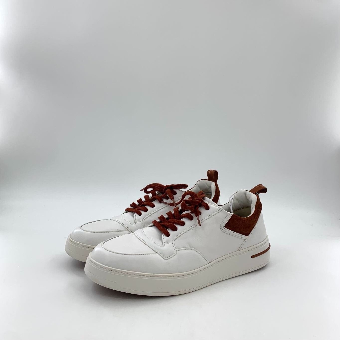 Roger Vivier Roger Vivier White Lowtop Sneakers 41 Men Size US 8.5 / EU 41-42 - 1 Thumbnail
