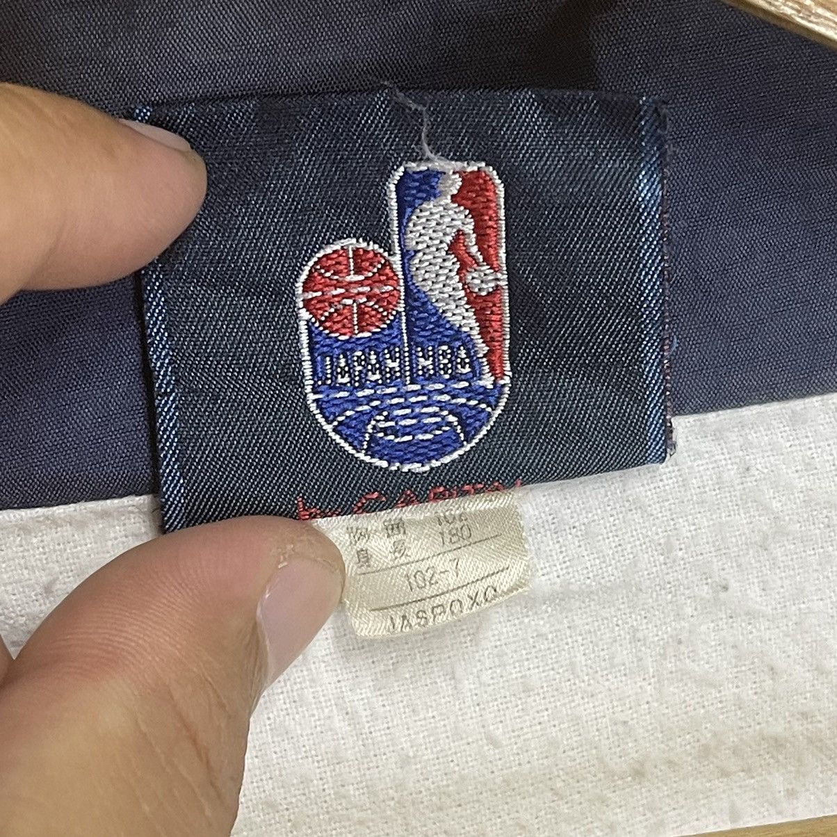 Japanese Brand NBA Japanase Basketball Gifu Team Small Logo Zipper Jacket Size US L / EU 52-54 / 3 - 11 Thumbnail