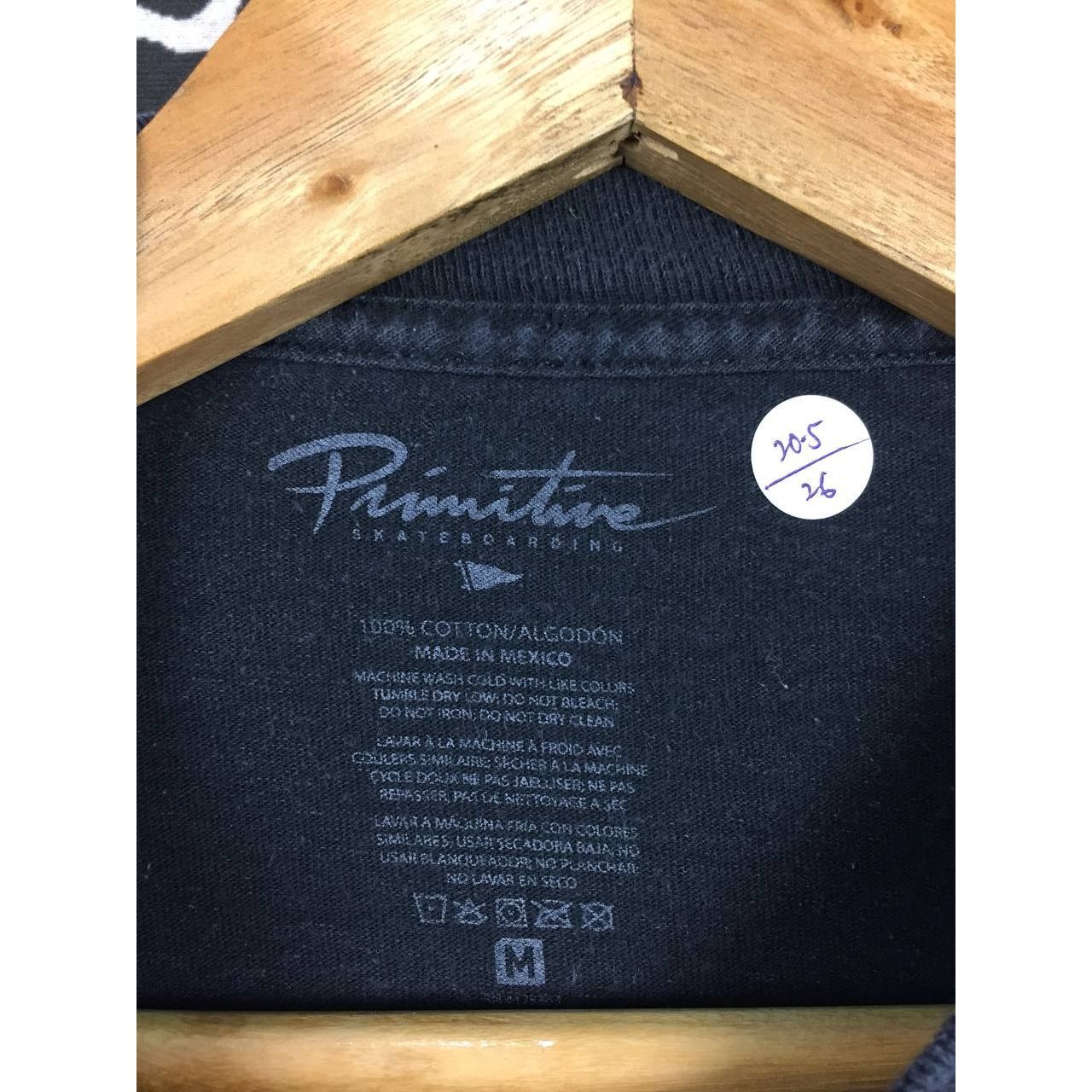Primitive Primitive Skateboarding Lover Sexy Lips Graphic Tee Size M Size US M / EU 48-50 / 2 - 9 Thumbnail