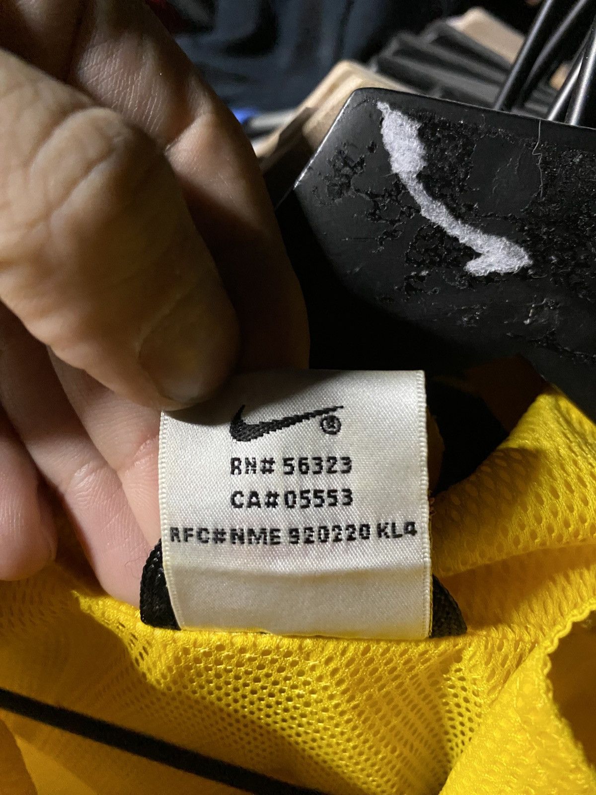 Nike 90’s Vintage Nike Yellow windbreaker Jacket Medium Size US M / EU 48-50 / 2 - 11 Thumbnail