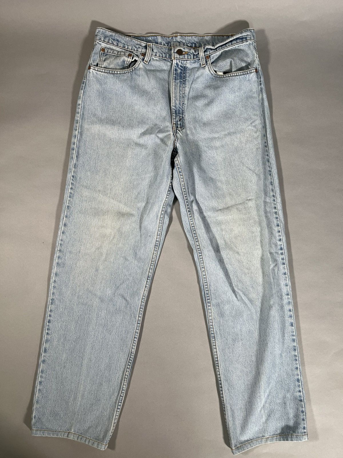 Levi's × Vintage Vintage Light Wash Baggy Levi’s 550 Jeans Size US 34 / EU 50 - 1 Thumbnail