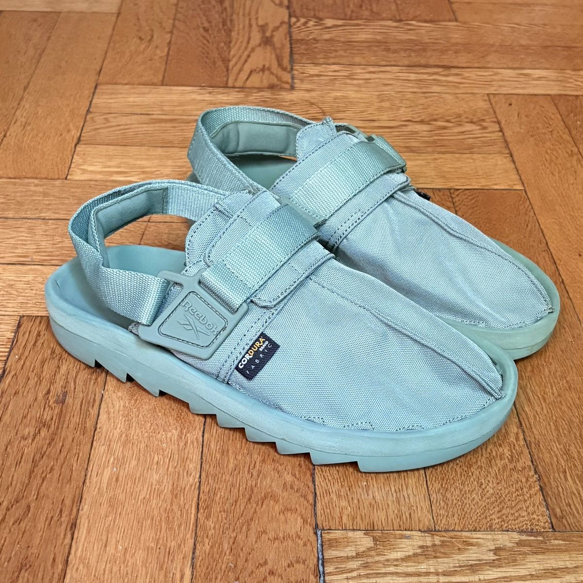 Reebok Beatnik Men’s Size 9 Sandals Shoe Green Corduroy Reebok Reebok Beatnik Forest Green Corduroy 9 | Grailed main image 3