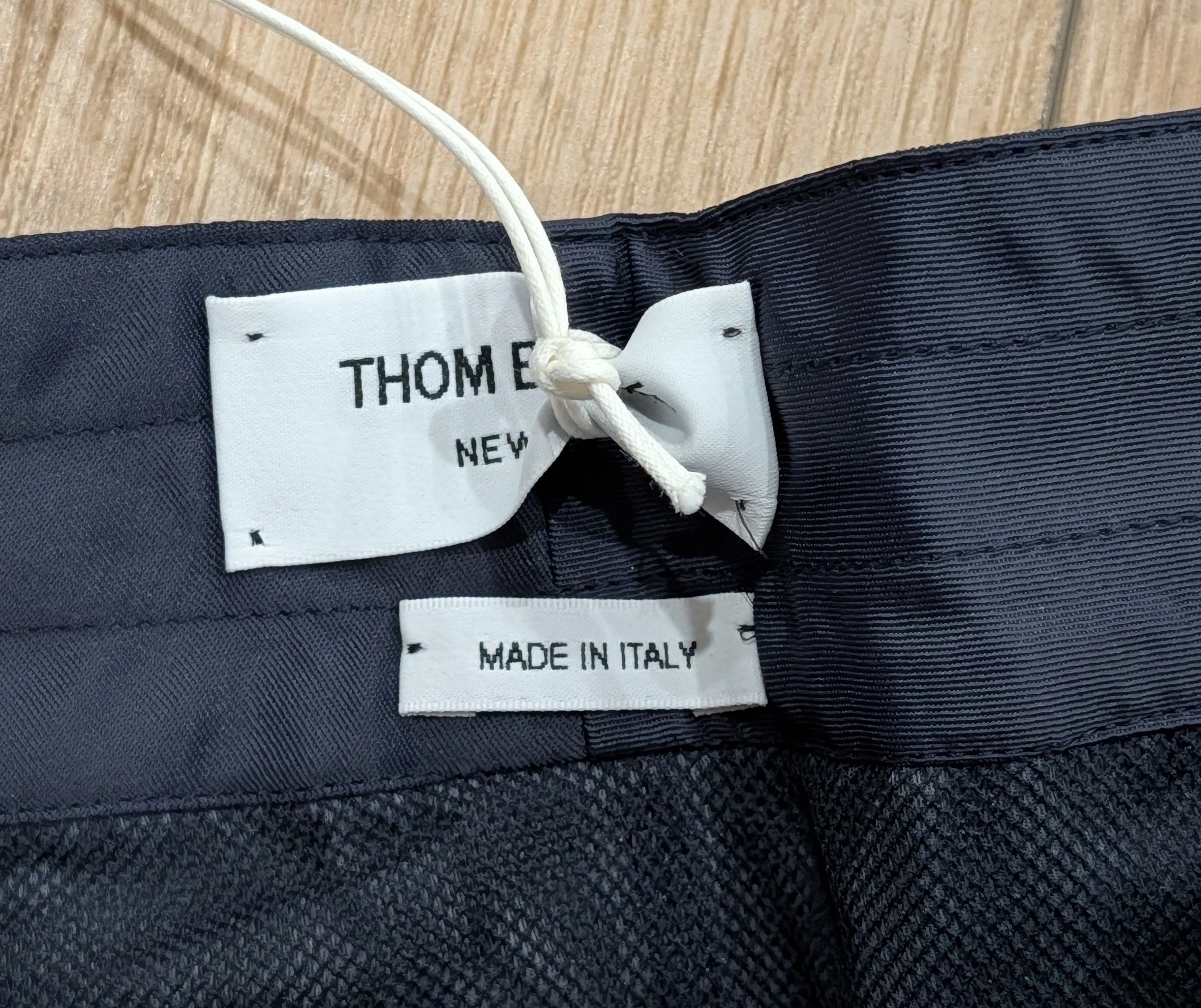 Thom Browne THOM BROWNE Embroidered Anchor Board Shorts Trunks 0 - XS Size US 28 / EU 44 - 5 Thumbnail
