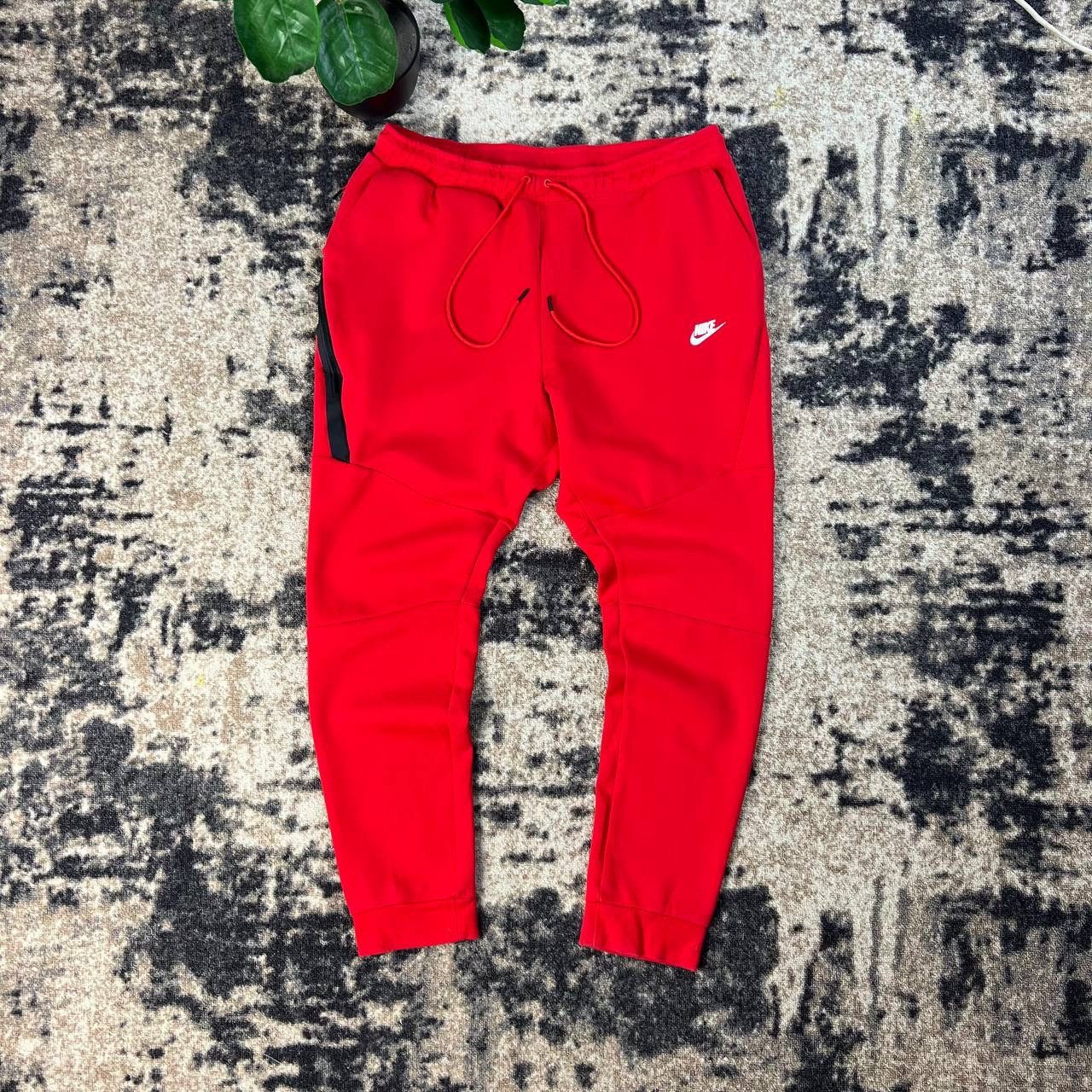 Nike Nike Tech Fleece Mini Logo Red Drill Sweatpants Size US 38 / EU 54 - 1 Thumbnail