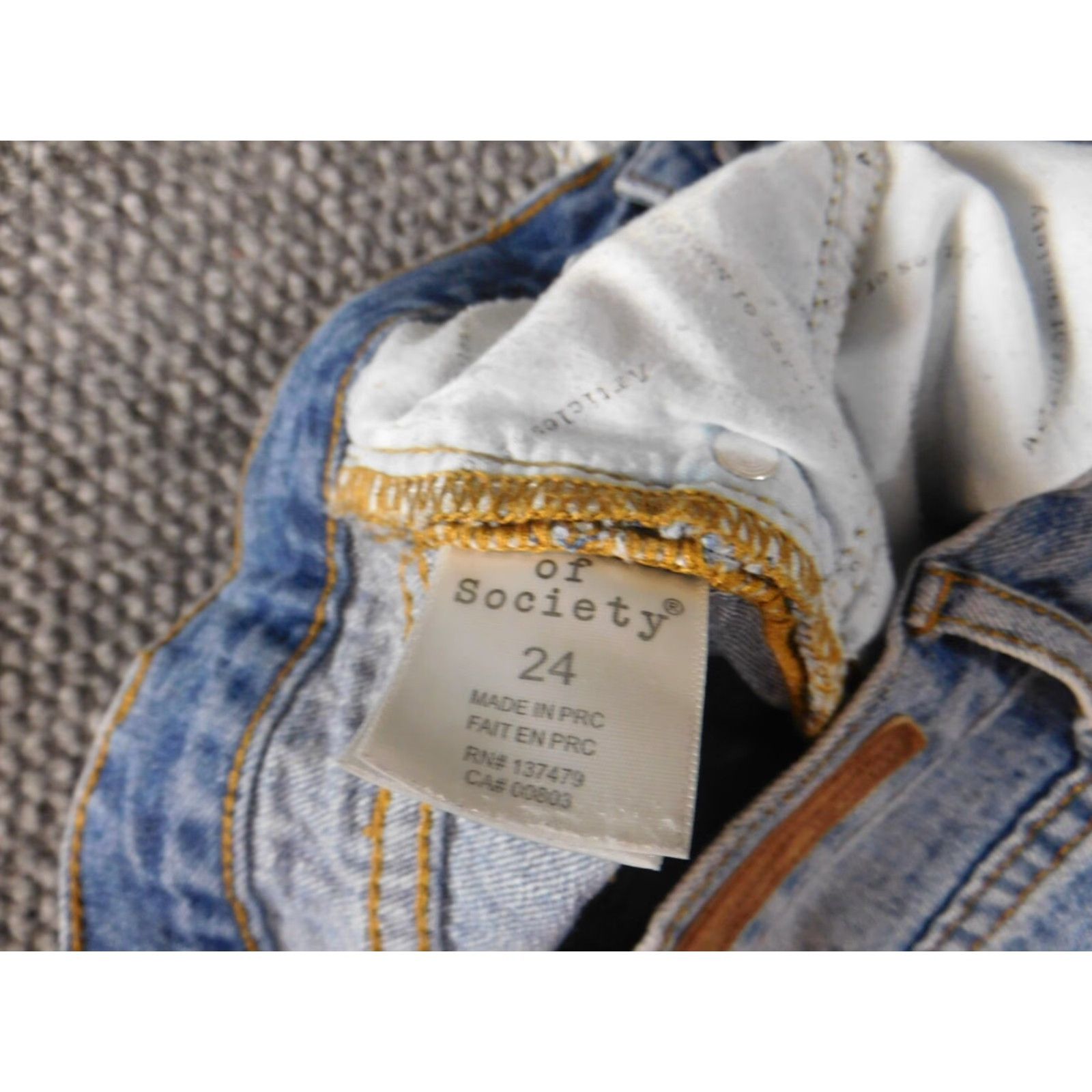 Vintage Articles of Society Womens Shorts 24 blue distressed cut light denim Cut-Off Flat Front Zip Size 42" / US 20 - 6 Thumbnail