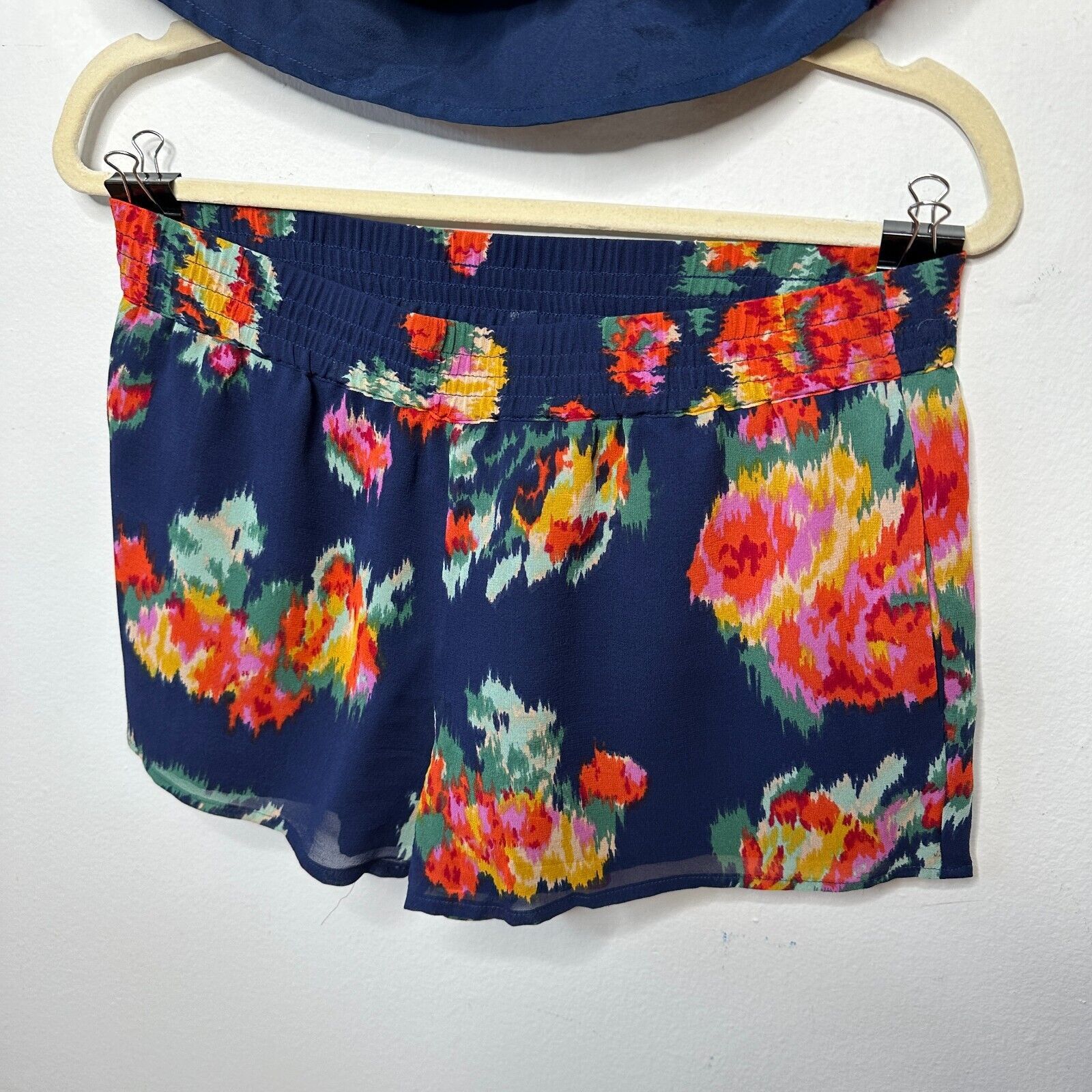 Joie Joie Navy Anatase 2pc Floral Top ( S ) Lanina Short ( M ) Size S / US 4 / IT 40 - 3 Thumbnail