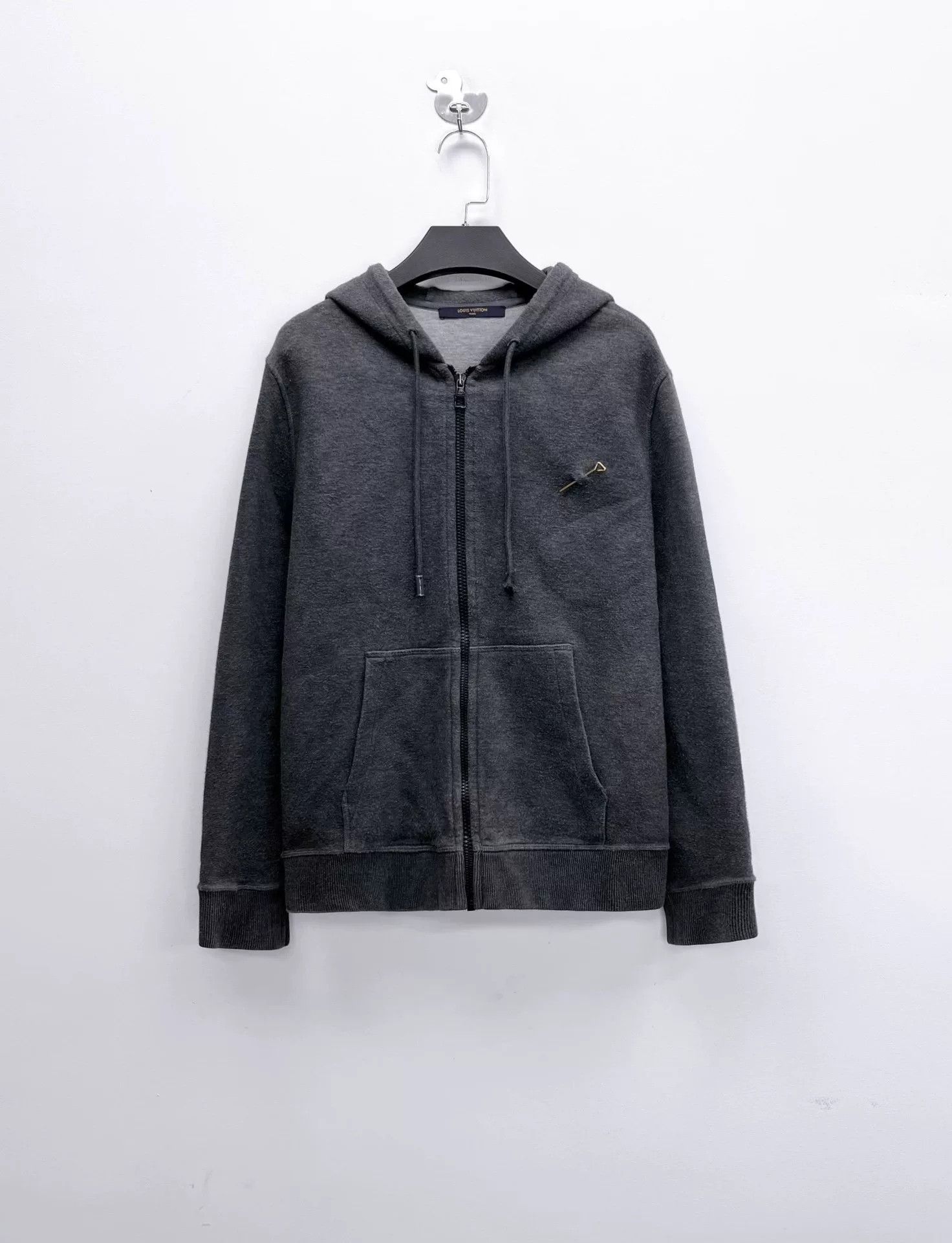 Louis Vuitton Louis Vuitton Gray Pin Deco Hoodie Size US S / EU 44-46 / 1 - 1 Thumbnail