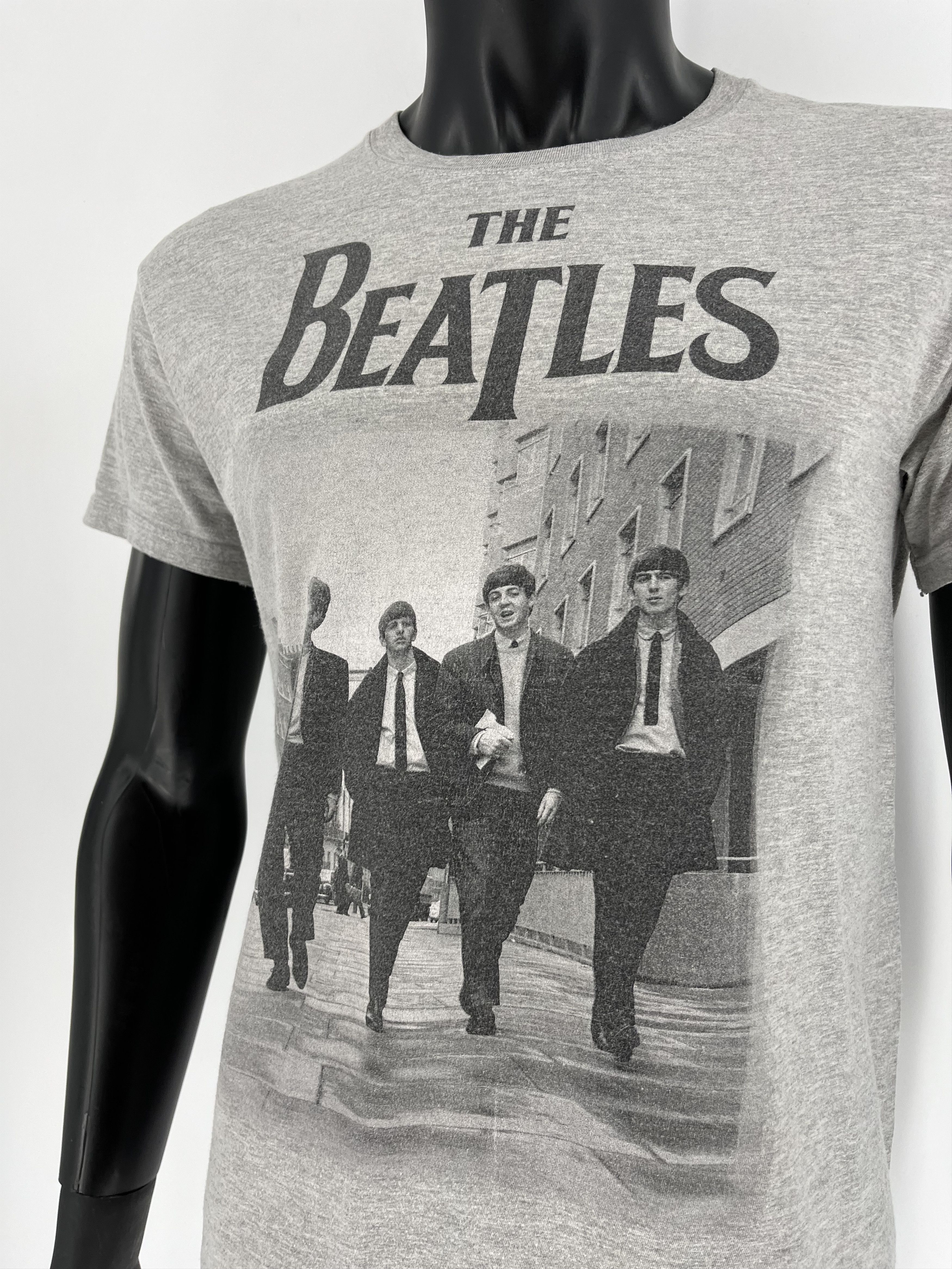 Band Tees Vintage Y2K The Beatles Submarine Thrashed Rock Streetwear Size US M / EU 48-50 / 2 - 7 Thumbnail