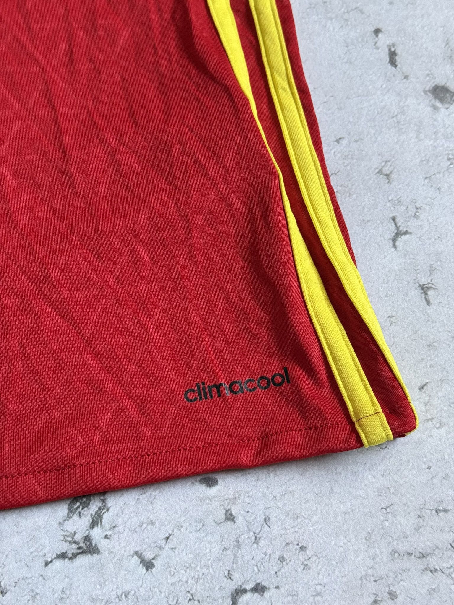 Adidas SPAIN 2016 2017 FOOTBALL SHIRT JERSEY ADIDAS MEN RED SIZE M Size US M / EU 48-50 / 2 - 9 Thumbnail