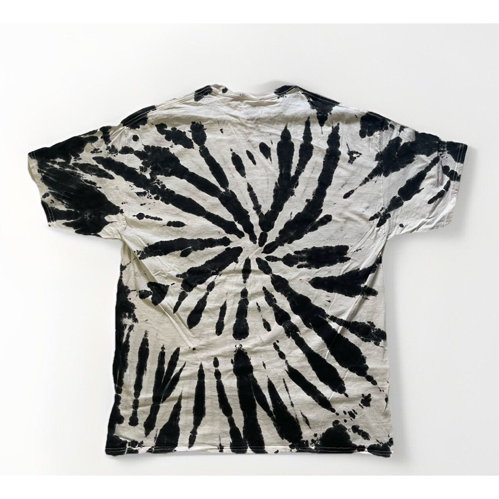 Guns N' Roses NEW GUNS N ROSES APPETITITE FOR DESTRUCTION TIE DYE SHIRT Size US L / EU 52-54 / 3 - 4 Thumbnail