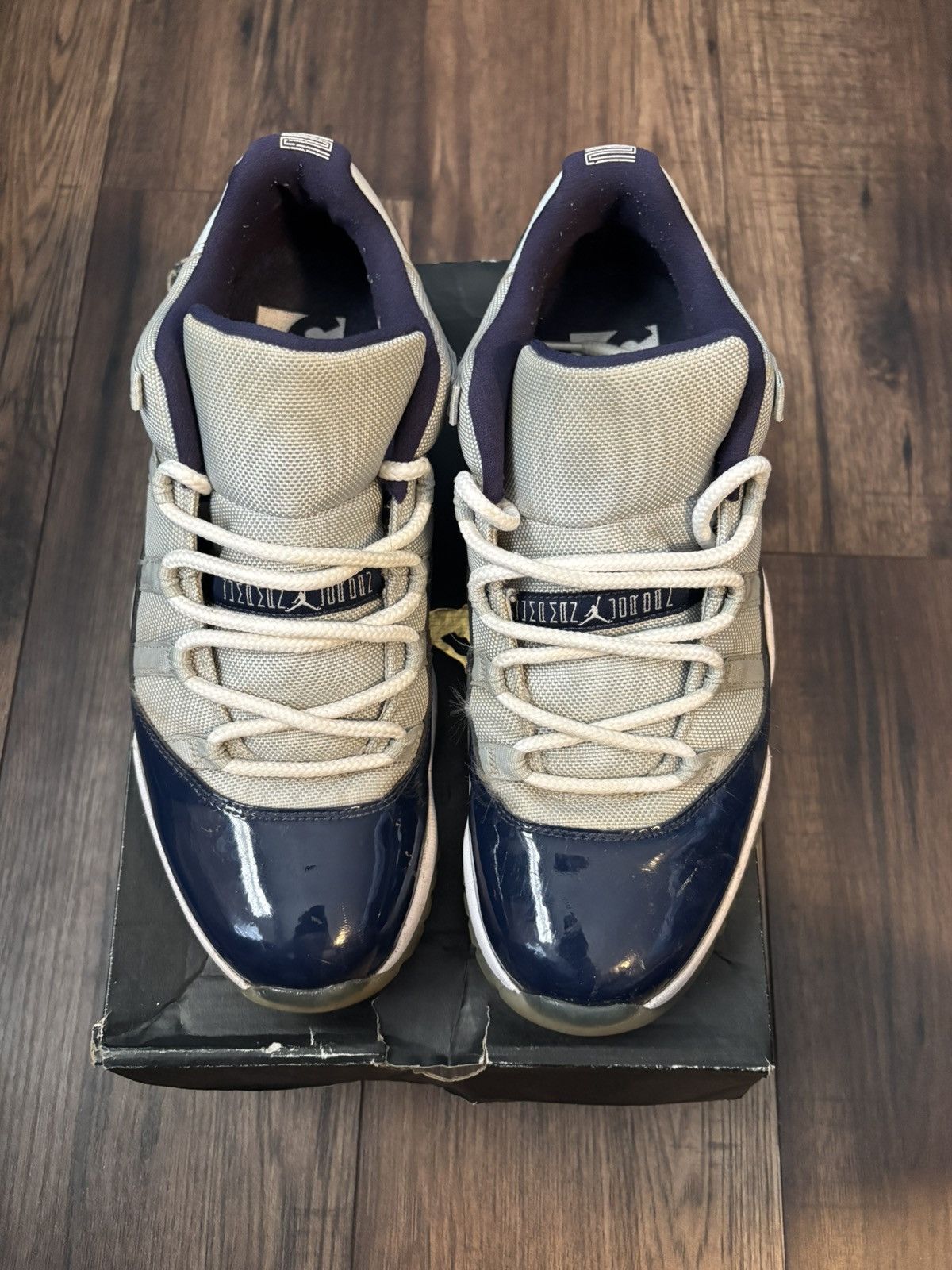 Jordan Brand Size 11 - Air Jordan 11 Low Georgetown Size US 11 / EU 44 - 3 Thumbnail