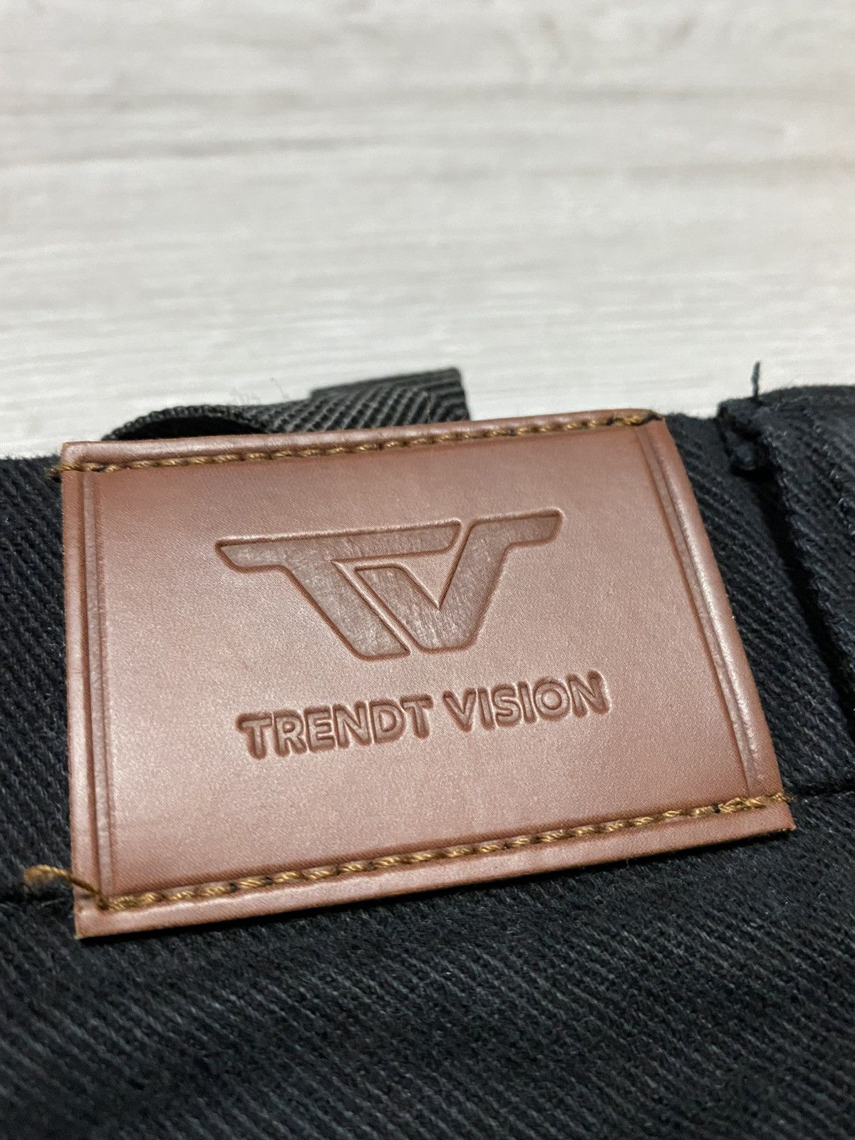Trendt Vision Trendt Vision multi pocket cargo Y2K thick pants zippers Size US 31 - 11 Thumbnail