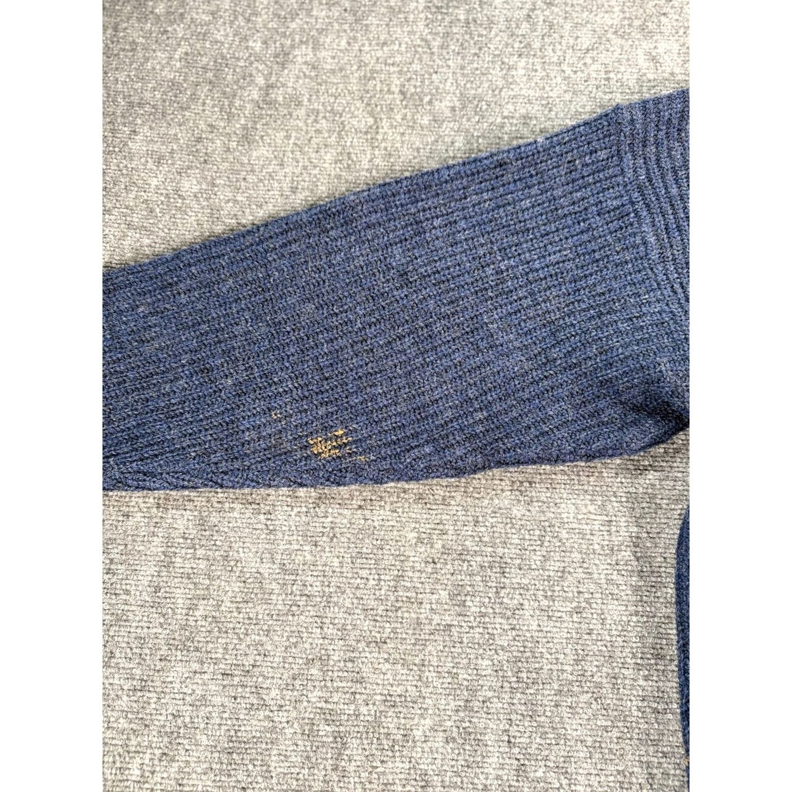 Vintage VINTAGE Woolrich Sweater Mens Large Blue Wool Henley Pullover Rib Knit Buttons Size US L / EU 52-54 / 3 - 7 Thumbnail