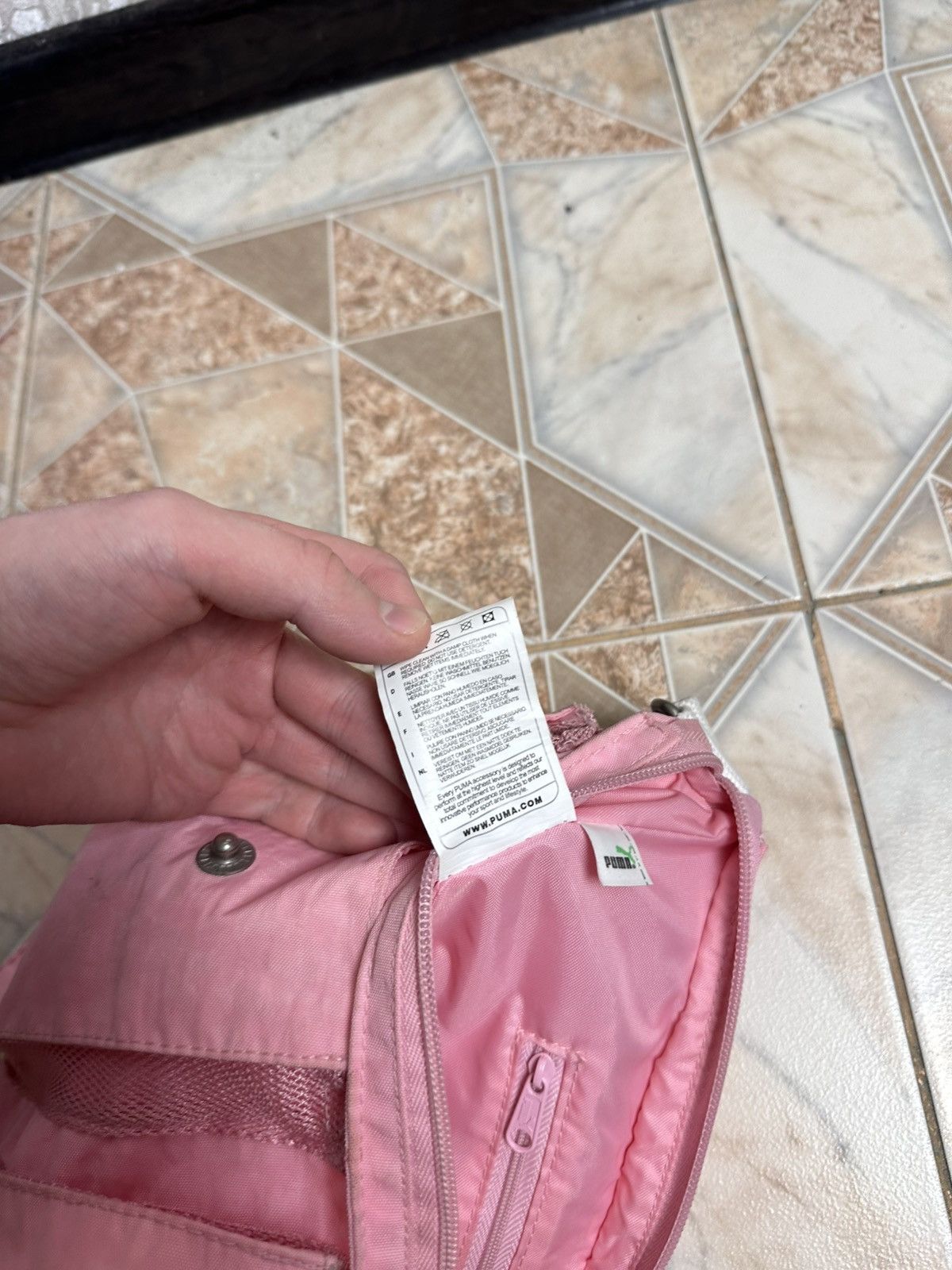 Puma × Vintage Puma Y2K Rounded Half Moon Pink Barbie Handbag Size ONE SIZE - 14 Thumbnail