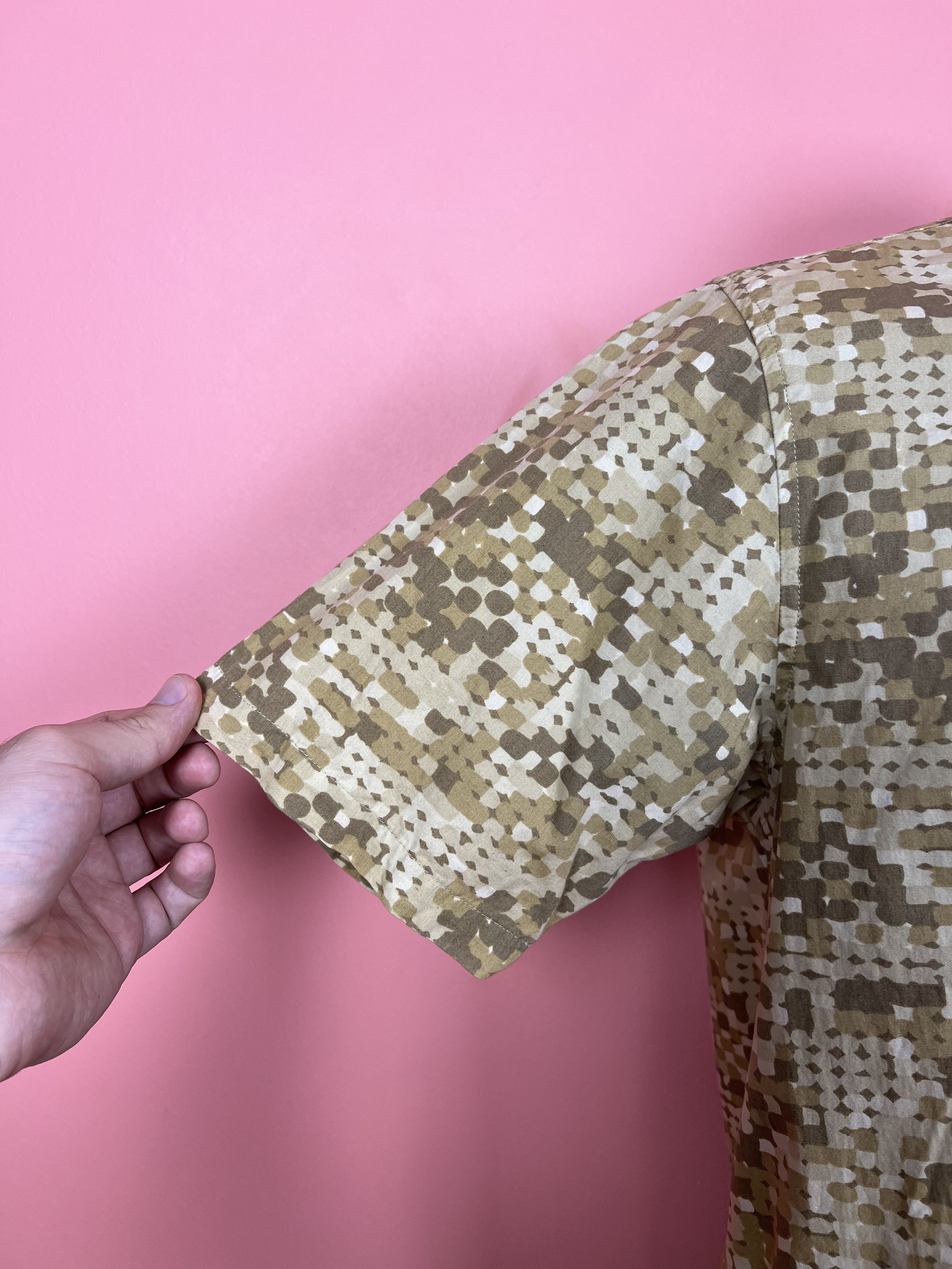 Carhartt carhartt streetwear shirt button ups sort sleeve camo Size US M / EU 48-50 / 2 - 5 Thumbnail