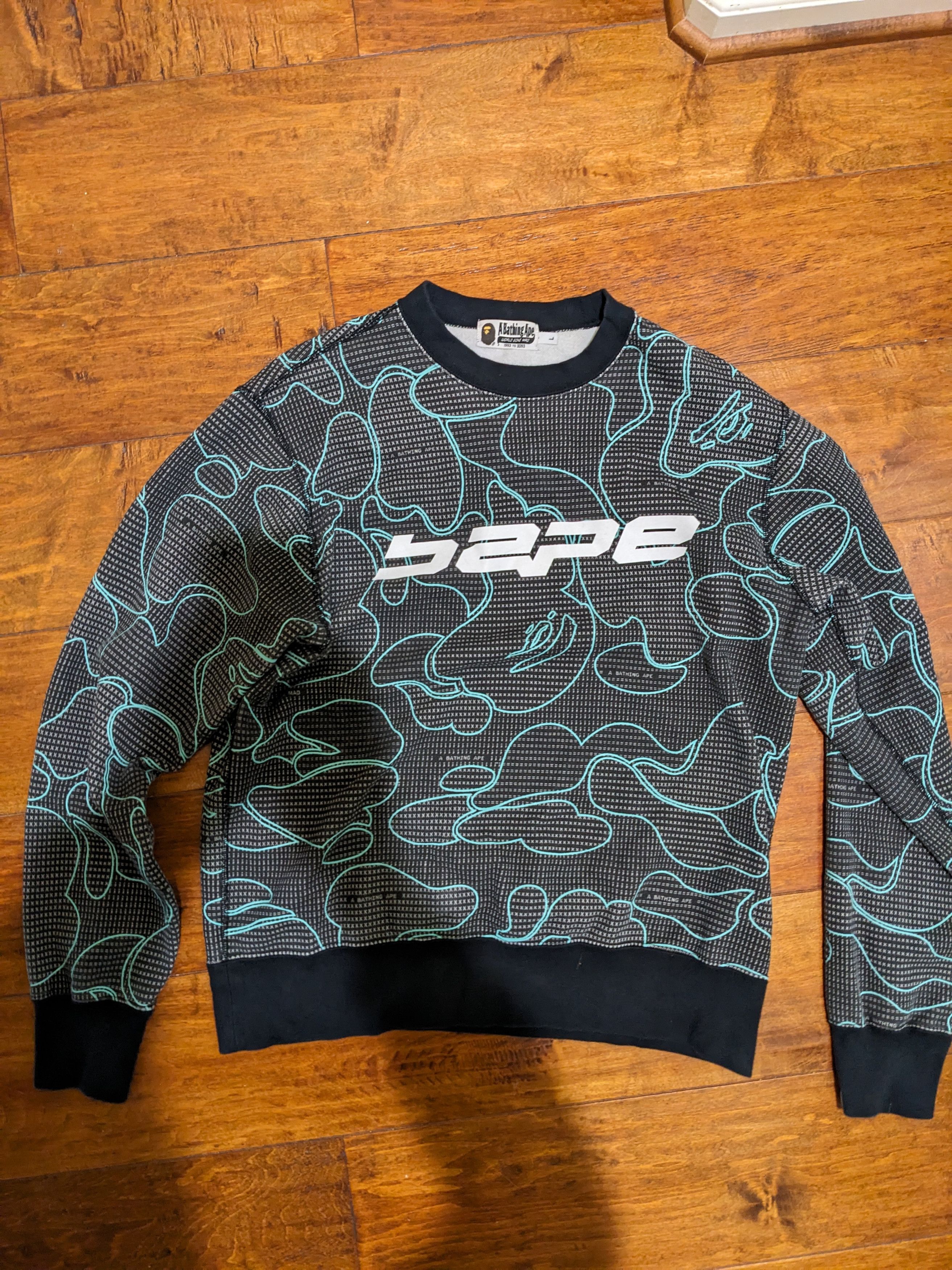 Bape BAPE Text Code Camo Crewneck – Black / Green Glow (SS22) Size US L / EU 52-54 / 3 - 1 Thumbnail