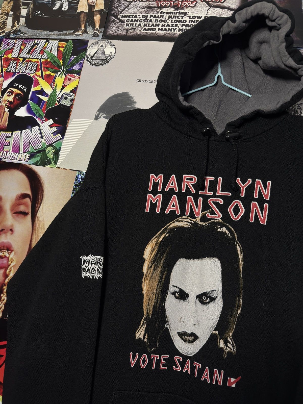 Marilyn Manson Vintage Marilyn Manson Rare Vote Satan Hoodie Size US XL / EU 56 / 4 - 2 Thumbnail