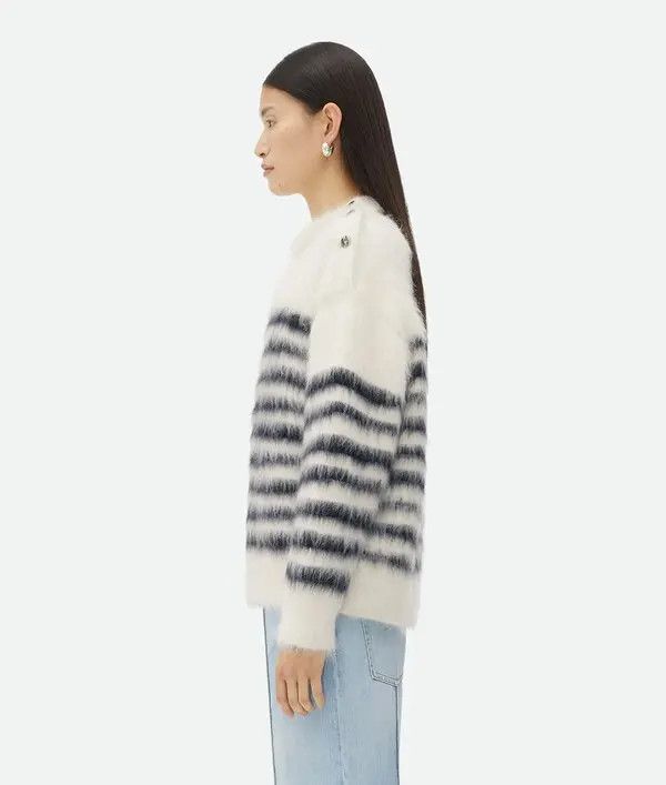 Bottega Veneta o1n1vont0925 Heavy Mariniere Mohair Sweater in Navy/Chalk Size XS / US 0-2 / IT 36-38 - 2 Thumbnail