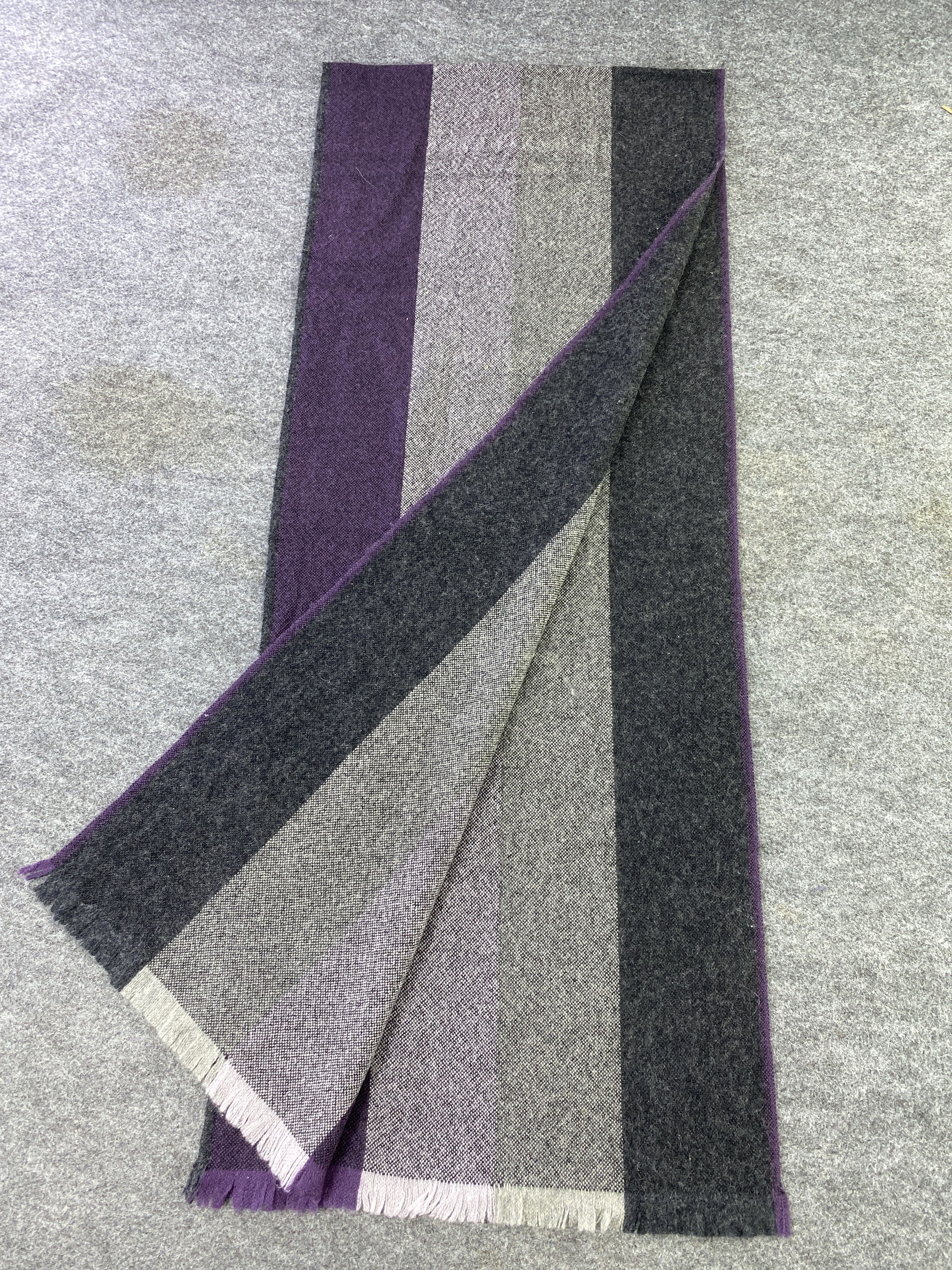 Takeo Kikuchi Takeo Kikuchi Scarf/Muffler/neckwear -T596 Size ONE SIZE - 3 Thumbnail