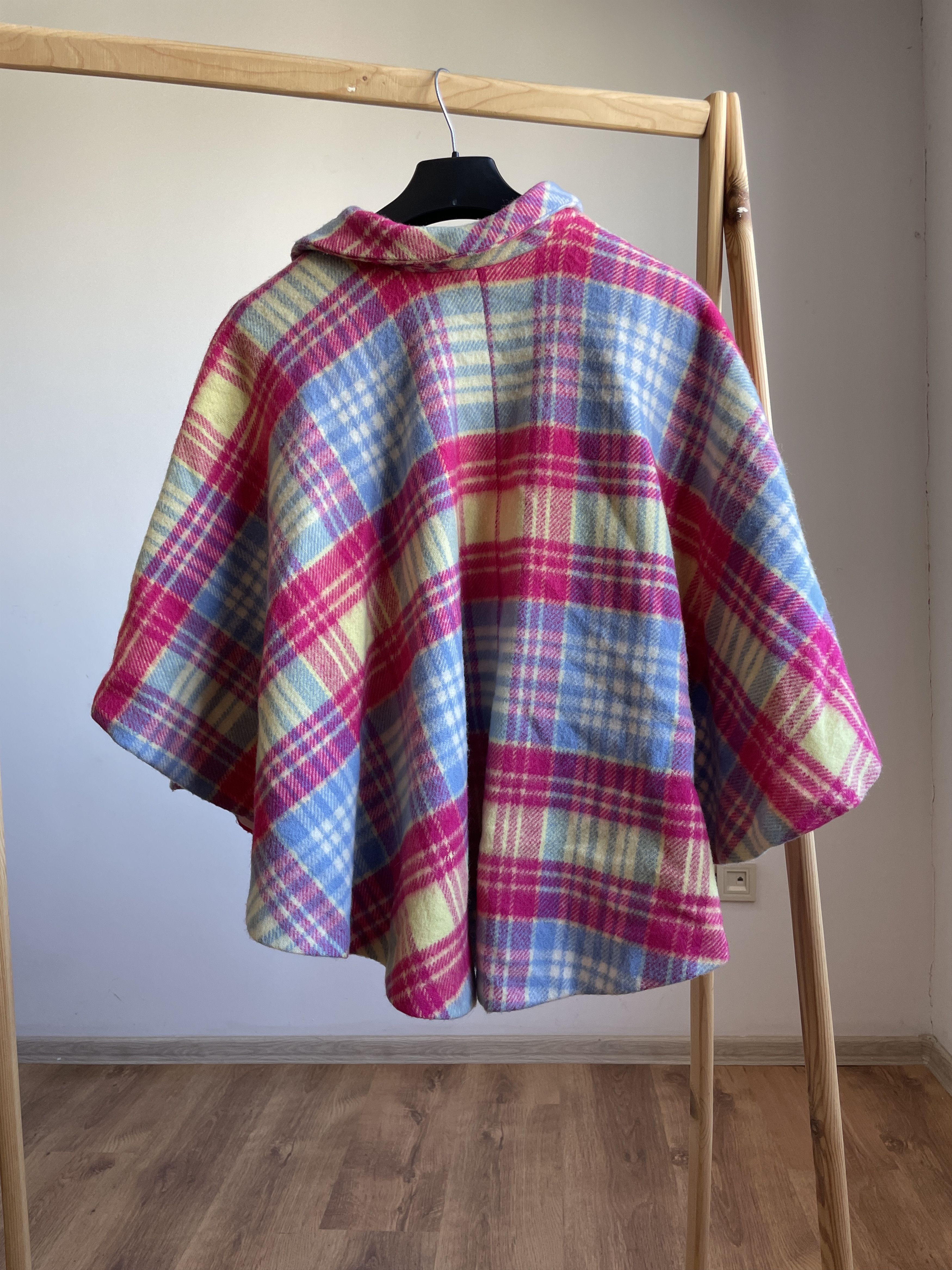 Vintage Geoffrey Tailor Highland Crafts Vintage Womens Cape Poncho Size ONE SIZE - 2 Thumbnail
