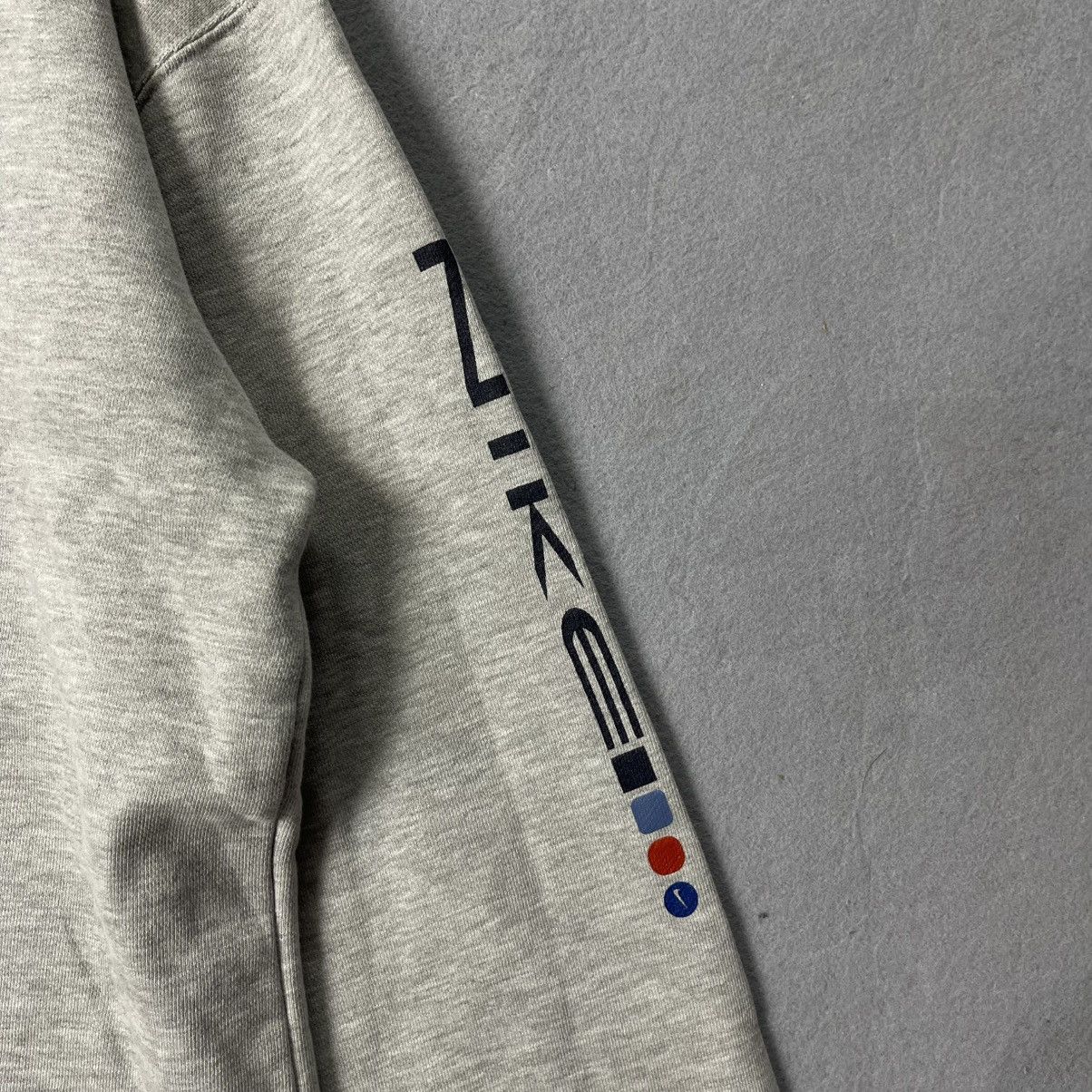 Nike Nike Vintage Minimal Logo Sweatshirt Size US XL / EU 56 / 4 - 4 Thumbnail