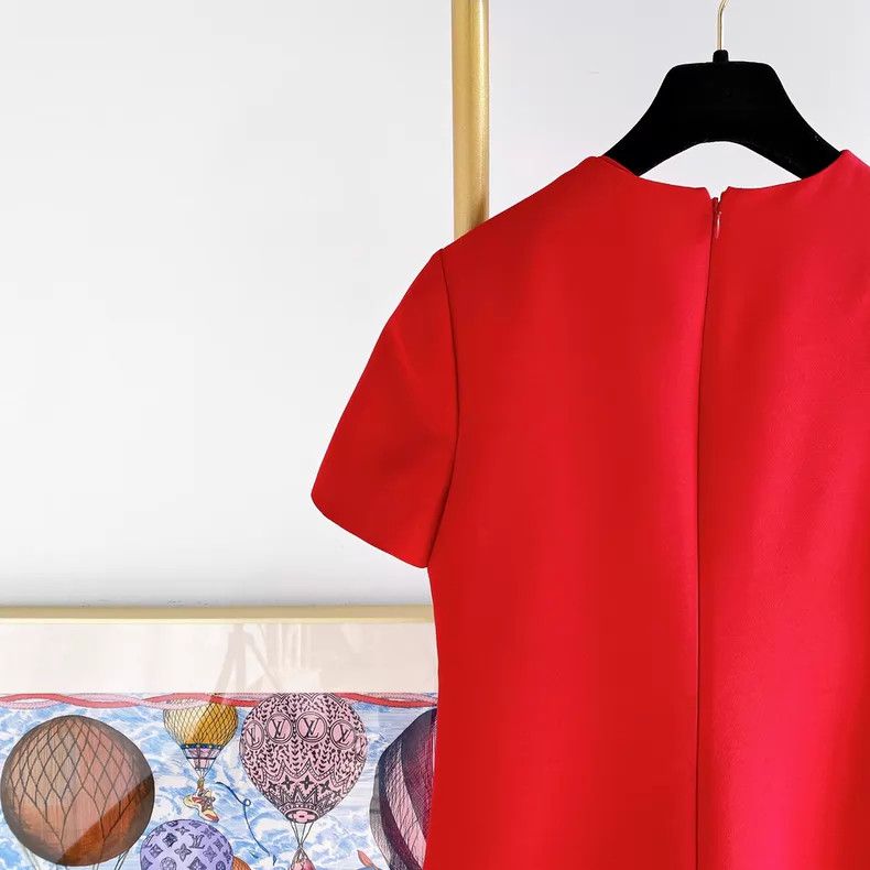 Valentino Valentino Red heavy work dress Size XS / US 0-2 / IT 36-38 - 5 Thumbnail