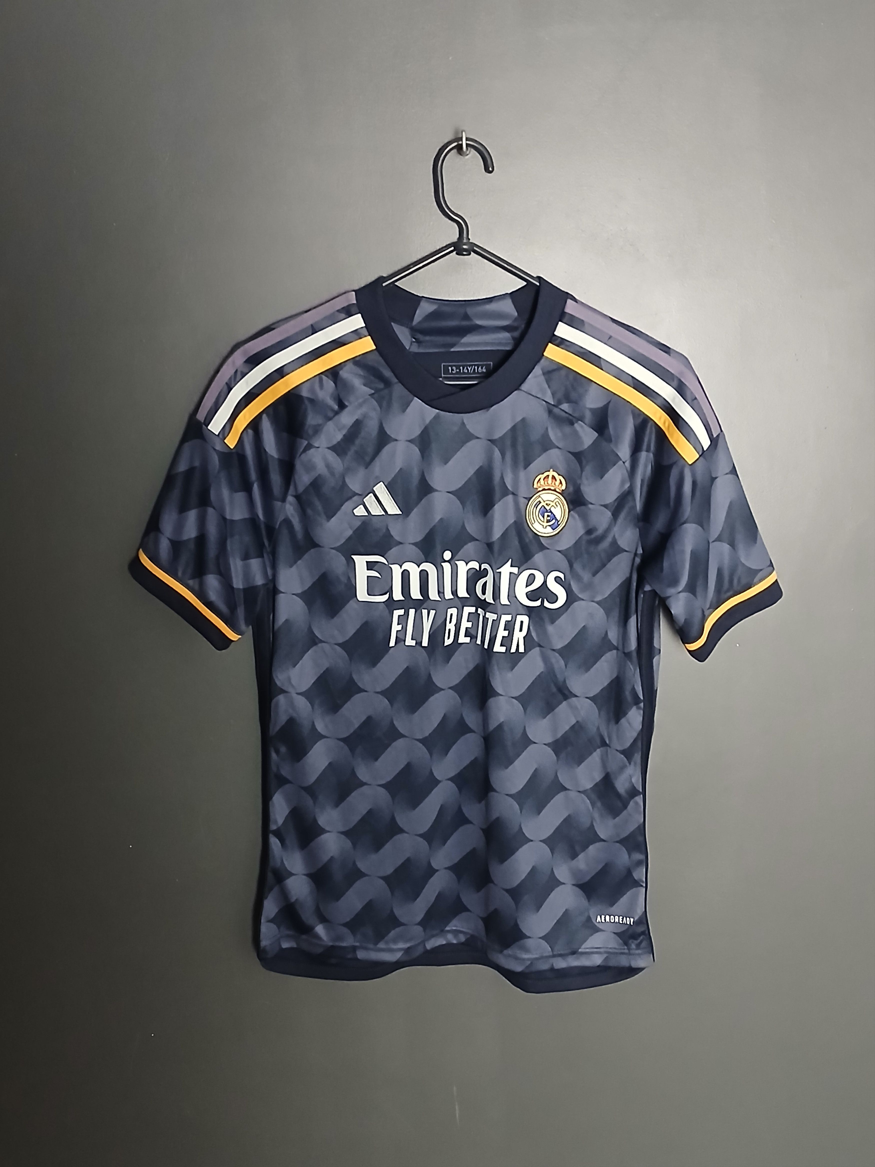 Adidas KIDS Real Madrid 23/24 Away Football Jersey T-Shirt Size US S / EU 44-46 / 1 - 1 Thumbnail