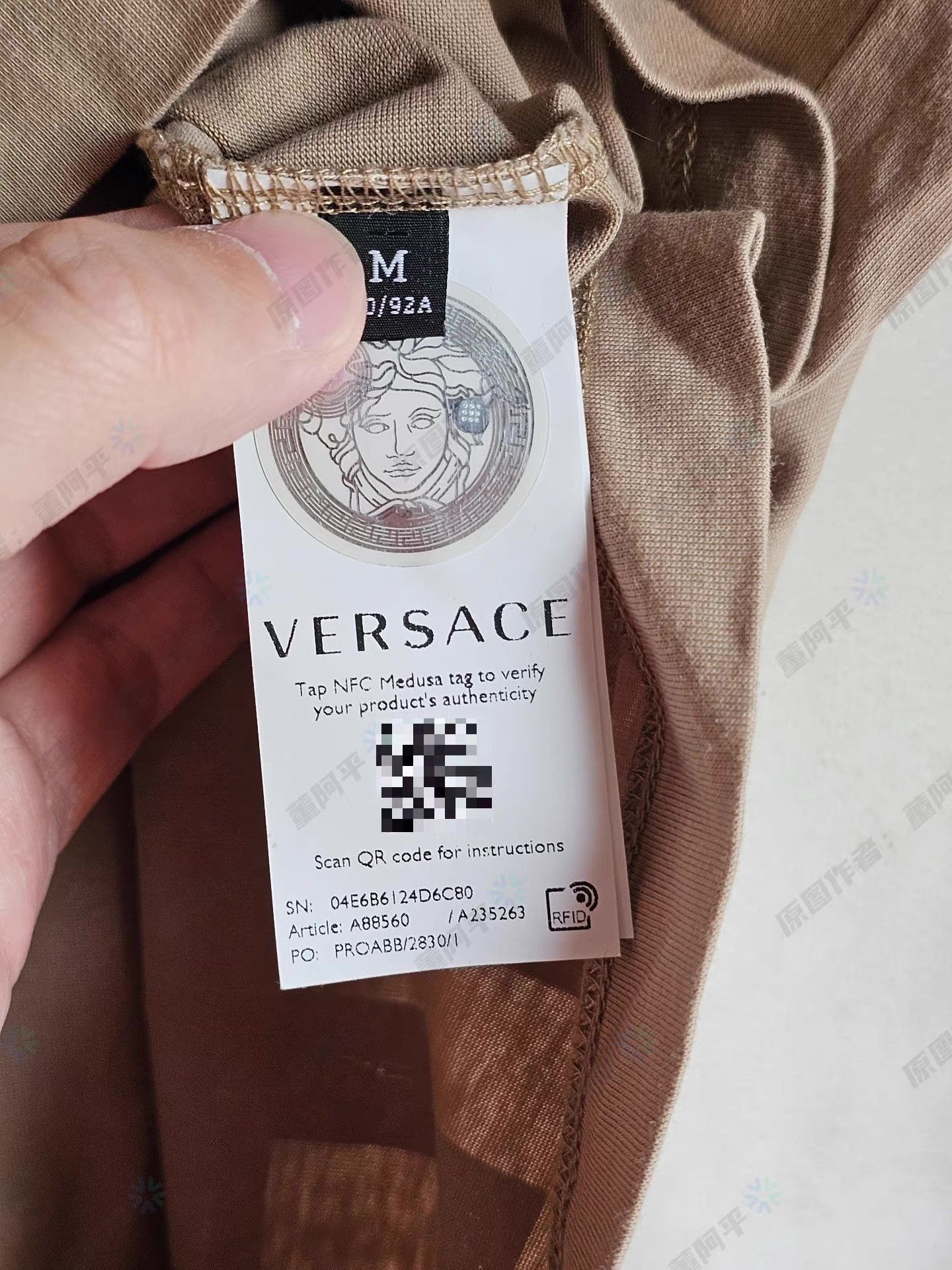 Versace Versace men's short-sleeve T-shirt。 Q4 Size US M / EU 48-50 / 2 - 7 Thumbnail