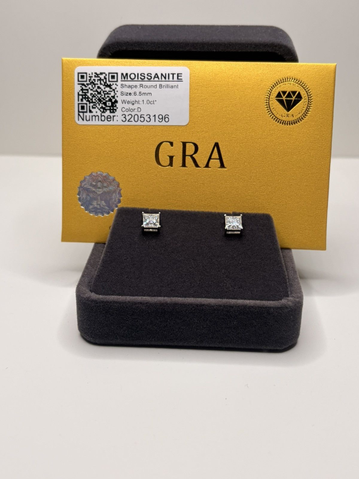 The Unbranded Brand Princess cut Moissanite Earings Size ONE SIZE - 3 Thumbnail
