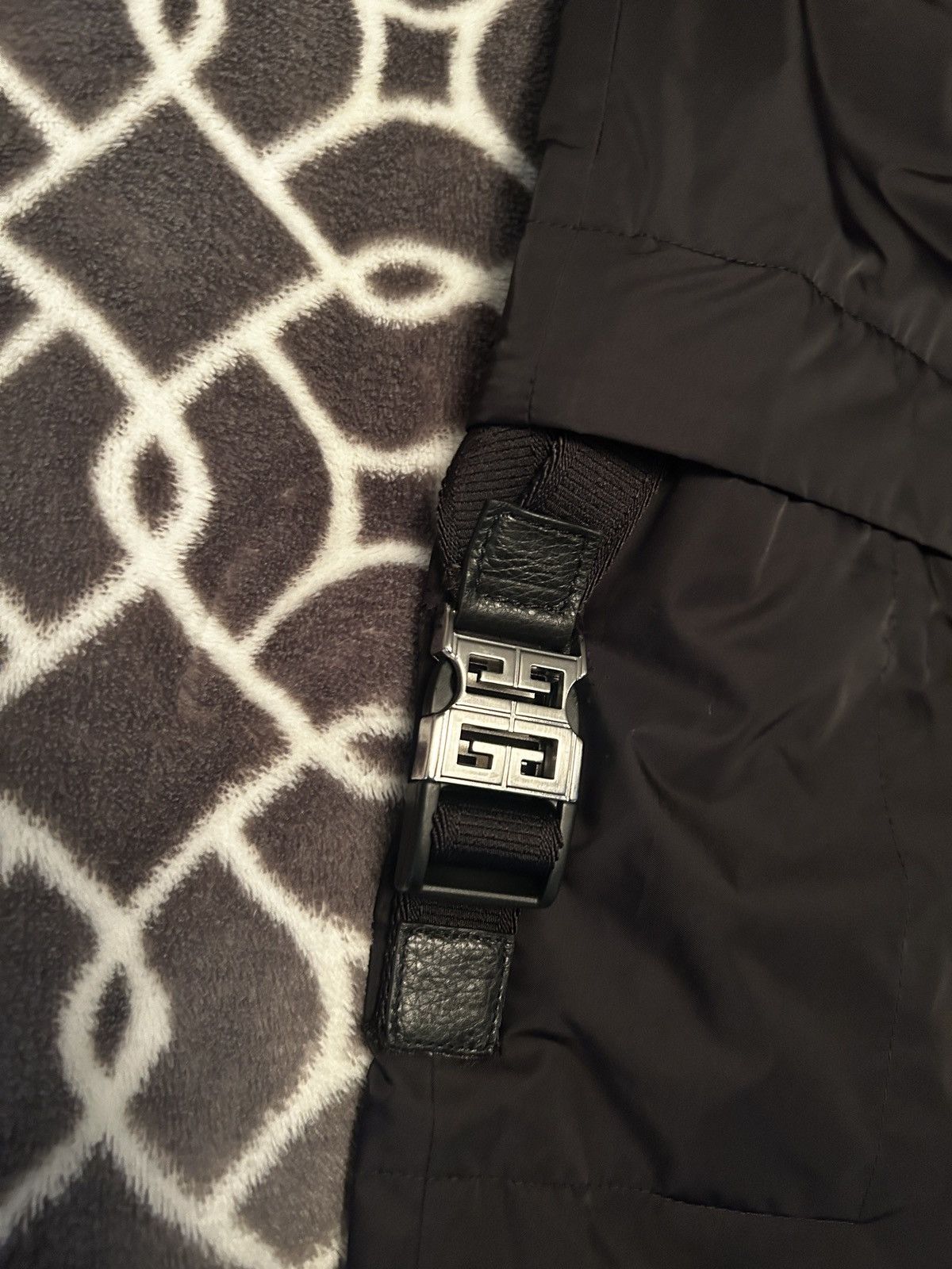 Givenchy Givenchy Black Buckle Pants Size US 33 - 4 Thumbnail