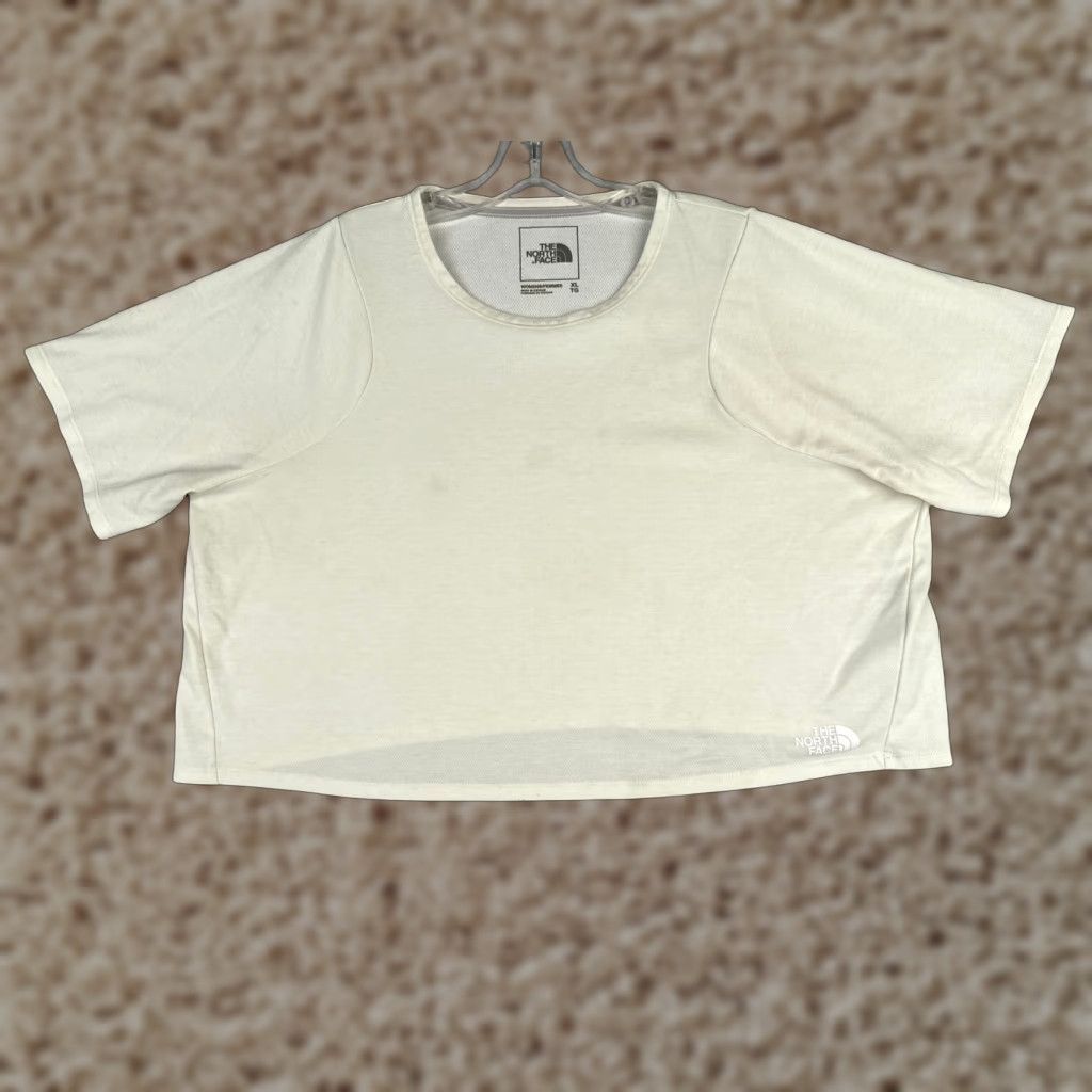 The North Face The North Face Women's Shirt XL Ivory Short Sleeve Cropped T-Shirt Cotton Blend Casual Sports Size XL / US 12-14 / IT 48-50 - 1 Thumbnail