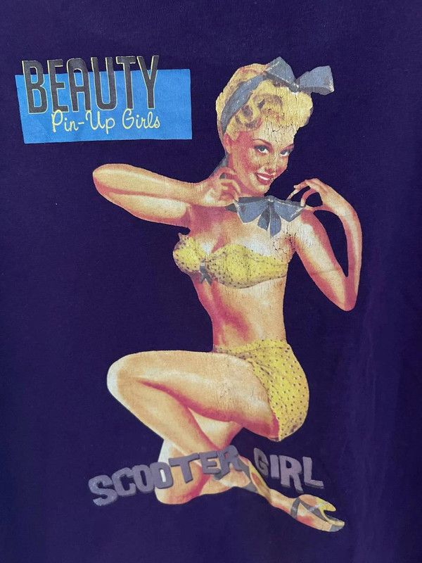 Vintage Purple T-Shirt With Beautiful Girl Size US L / EU 52-54 / 3 - 2 Thumbnail