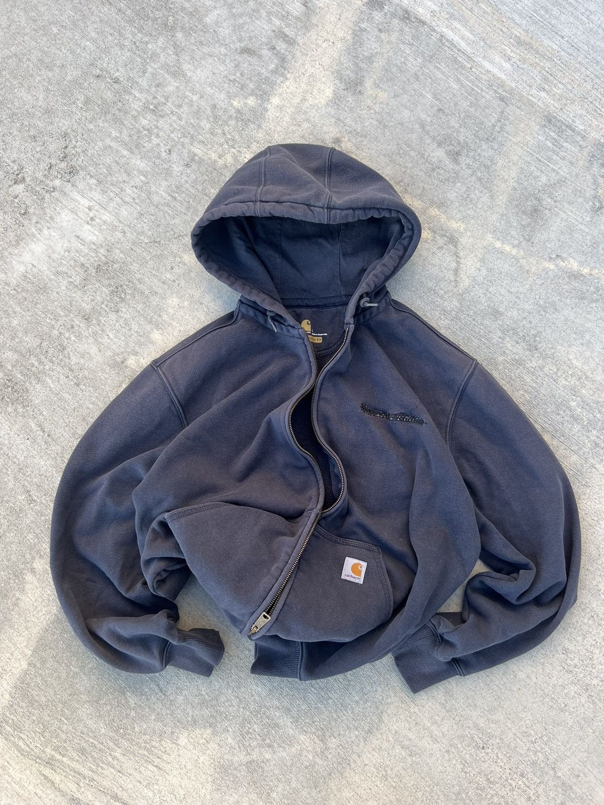 Carhartt 00s Vintage Carhartt Zip Hoodie Faded Size US L / EU 52-54 / 3 - 4 Thumbnail